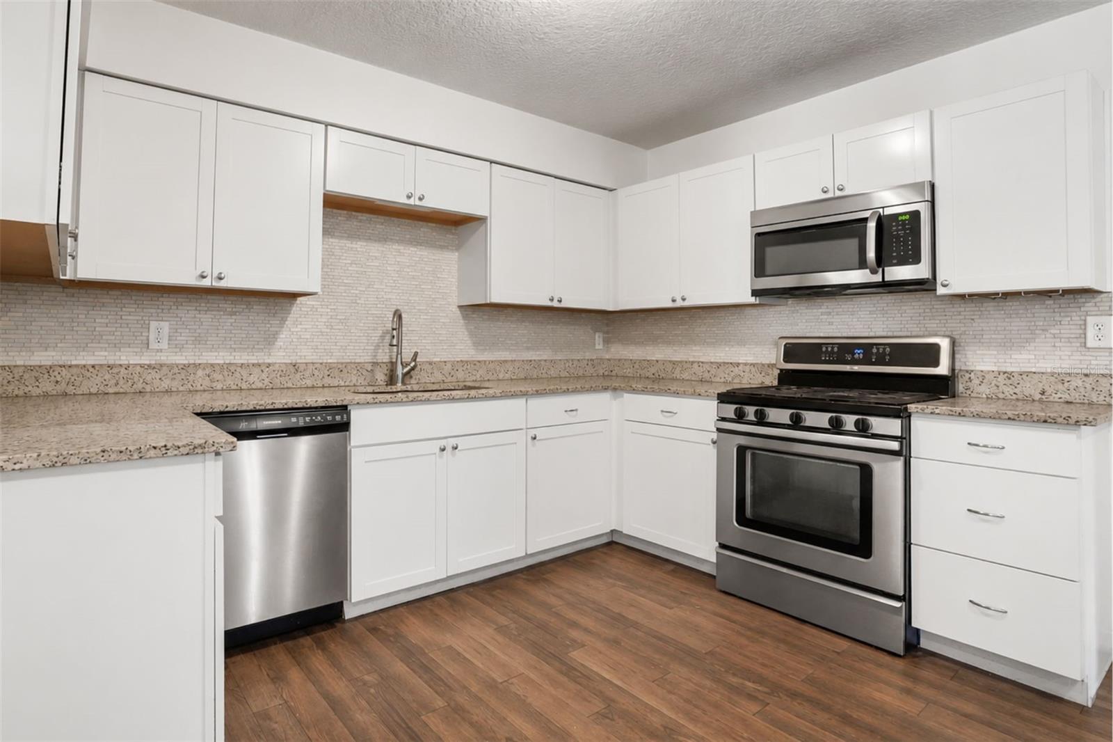 MOUNT DORA - Residential