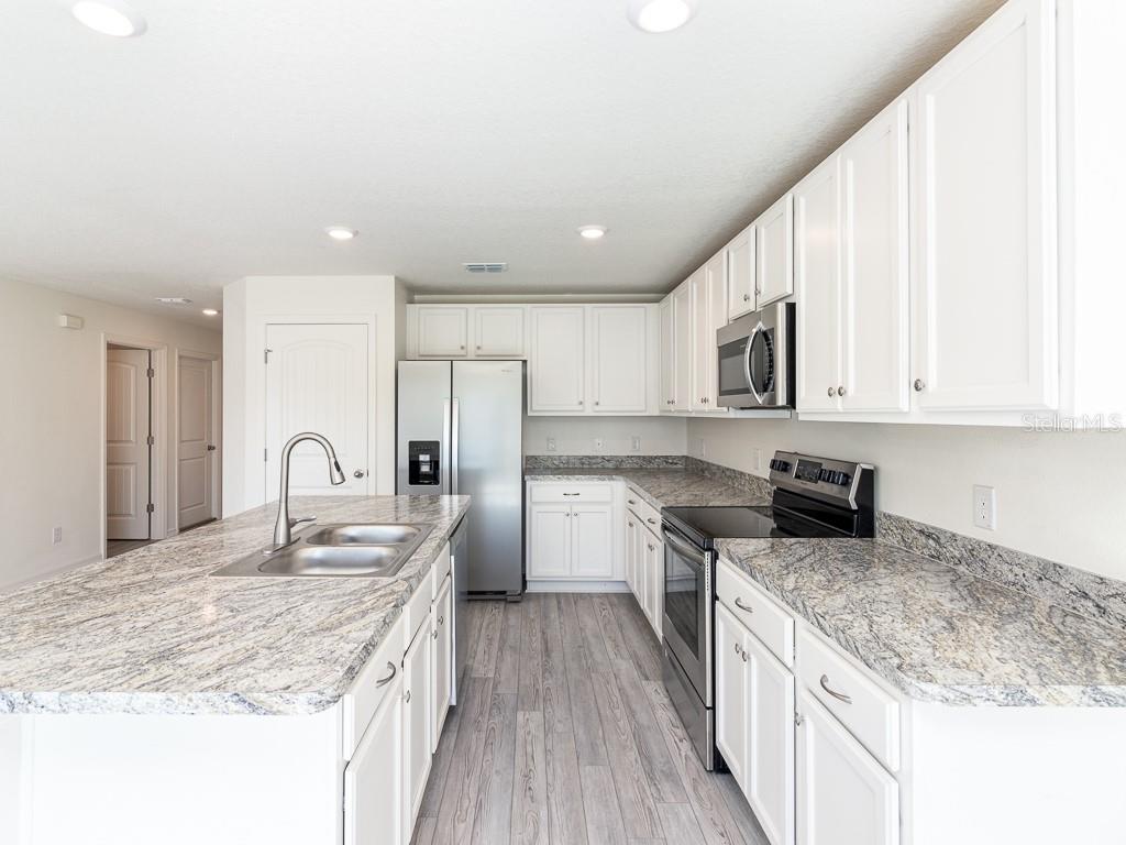 1587 - PORT CHARLOTTE SUB 33 - Residential