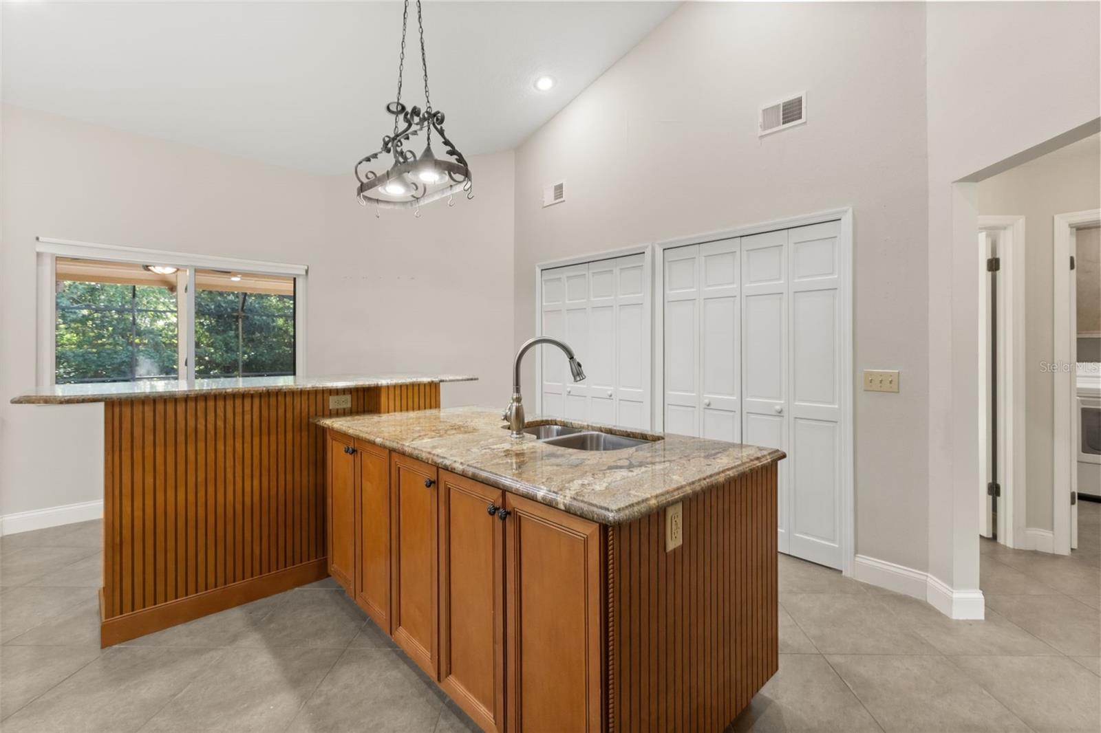 TURNBURY WOODS - Residential