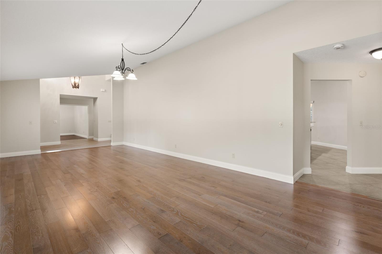 TURNBURY WOODS - Residential