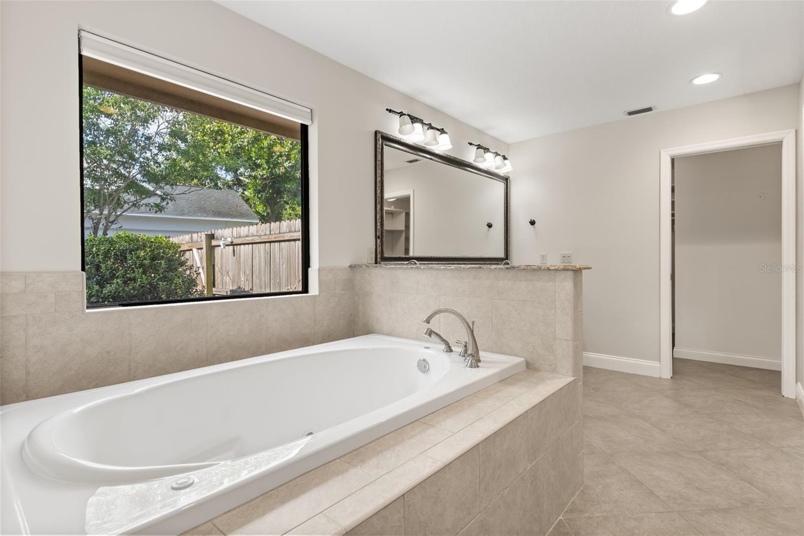 TURNBURY WOODS - Residential
