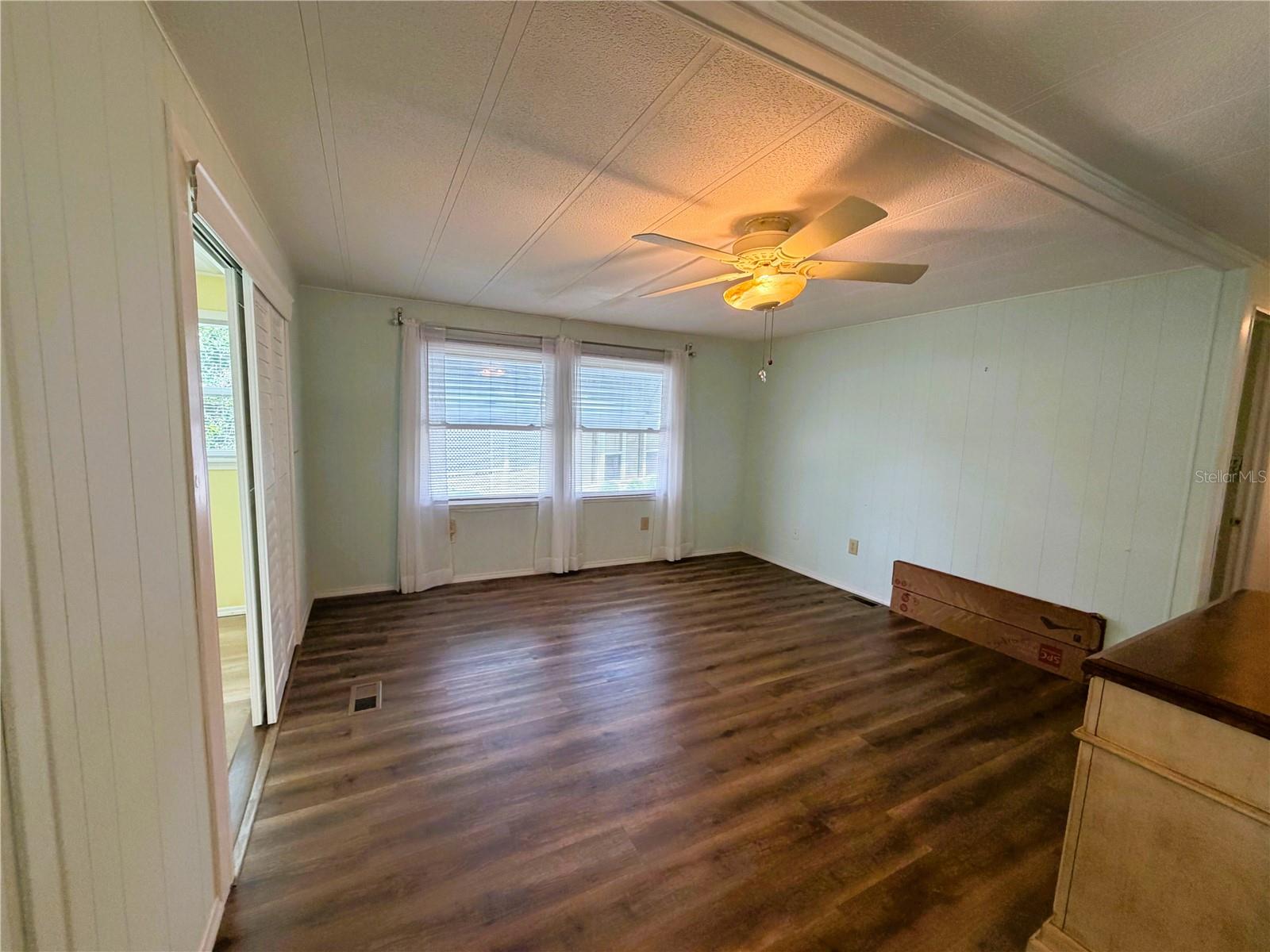 HAWTHORNE AT LEESBURG A COOP - Residential