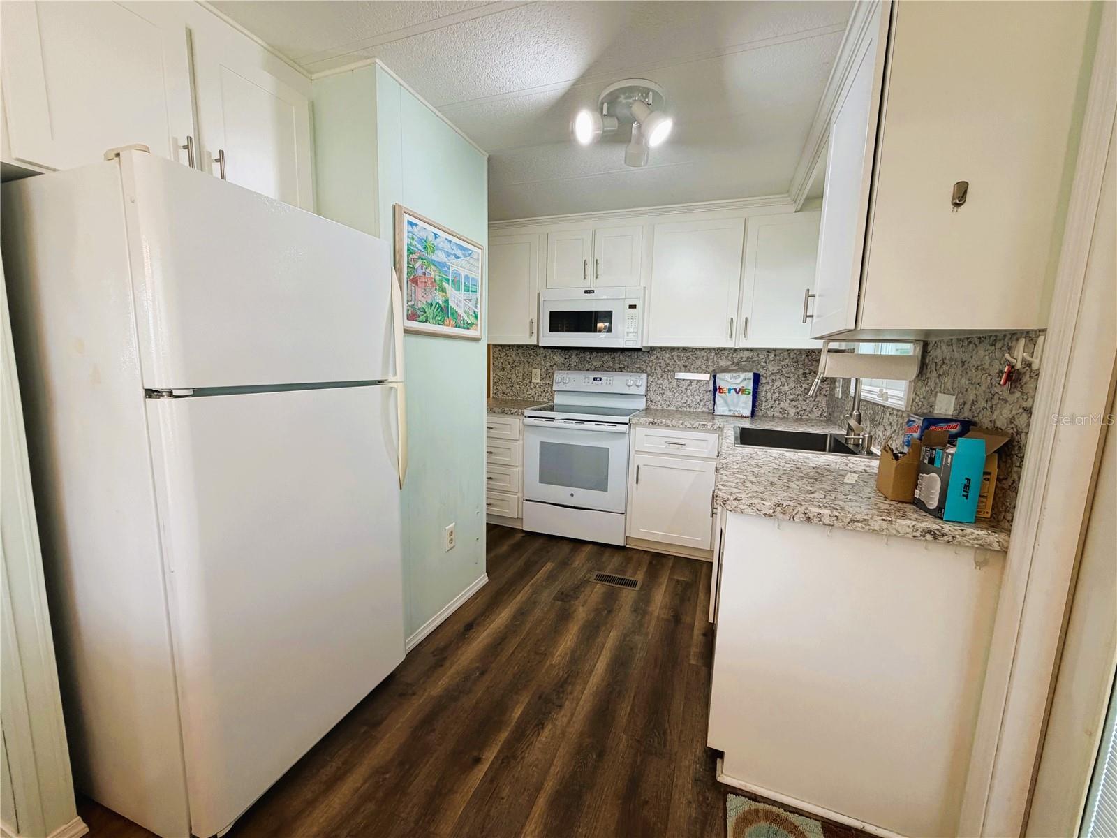 HAWTHORNE AT LEESBURG A COOP - Residential