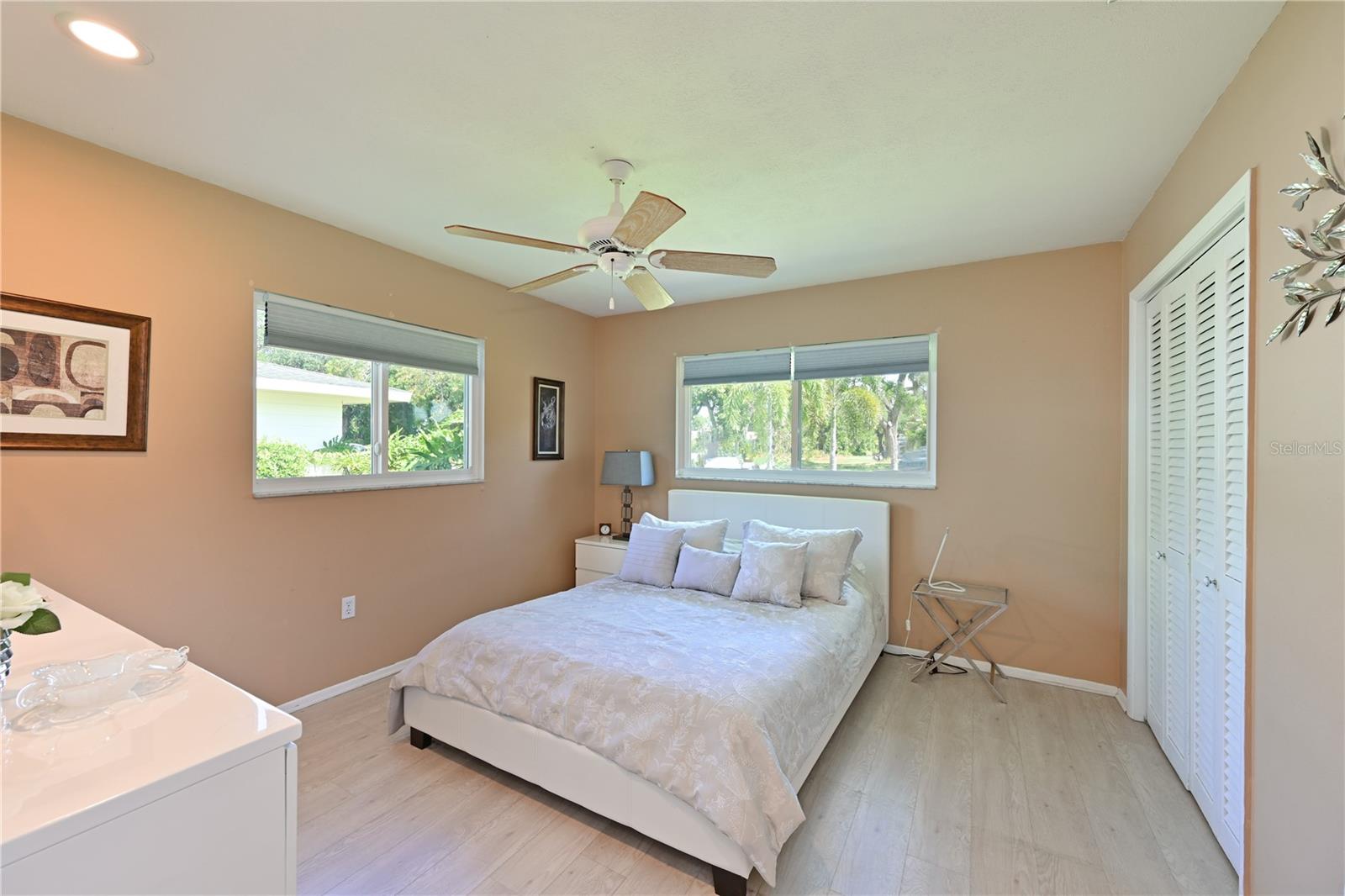 GROVE HAVEN SUB - Residential