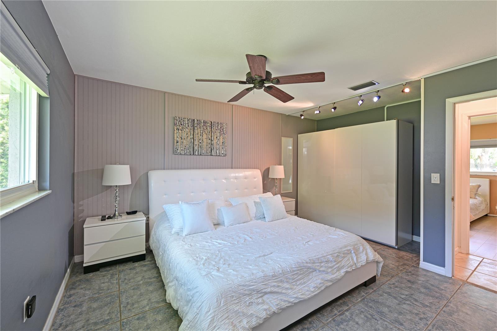 GROVE HAVEN SUB - Residential