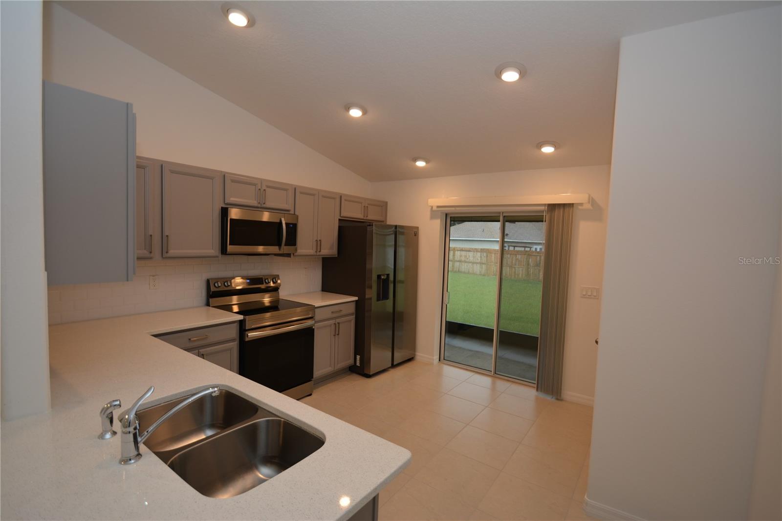 SEMINOLE WOODS - Residential Income