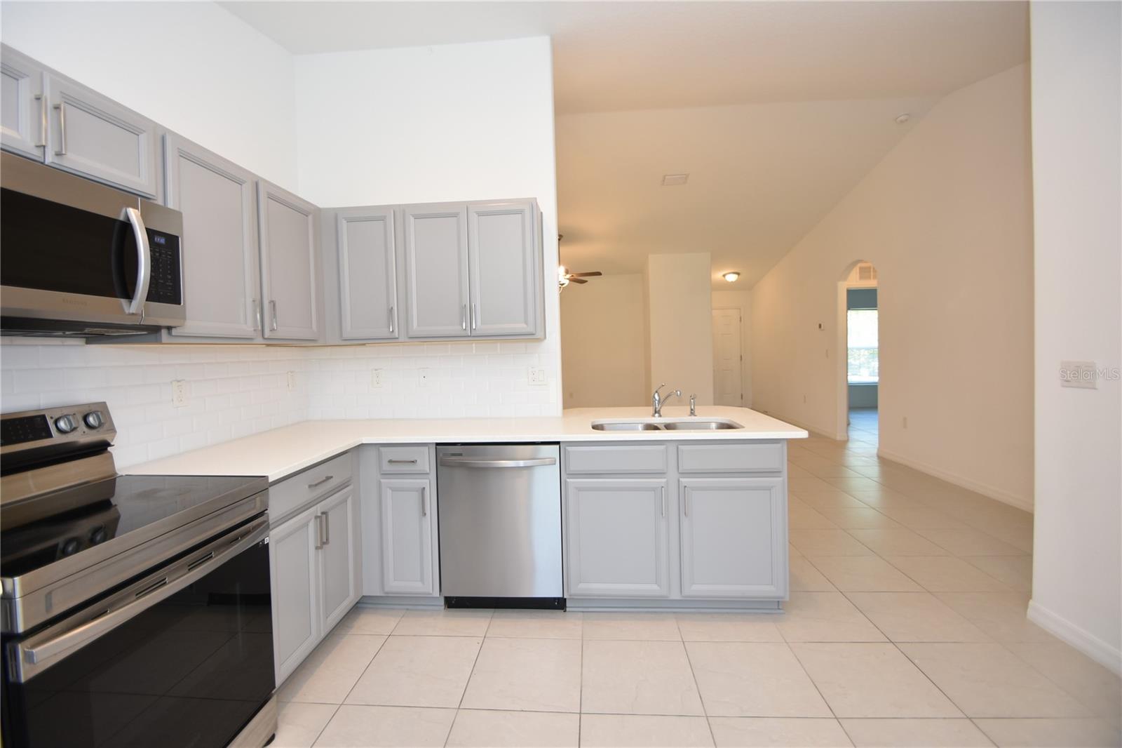 SEMINOLE WOODS - Residential Income