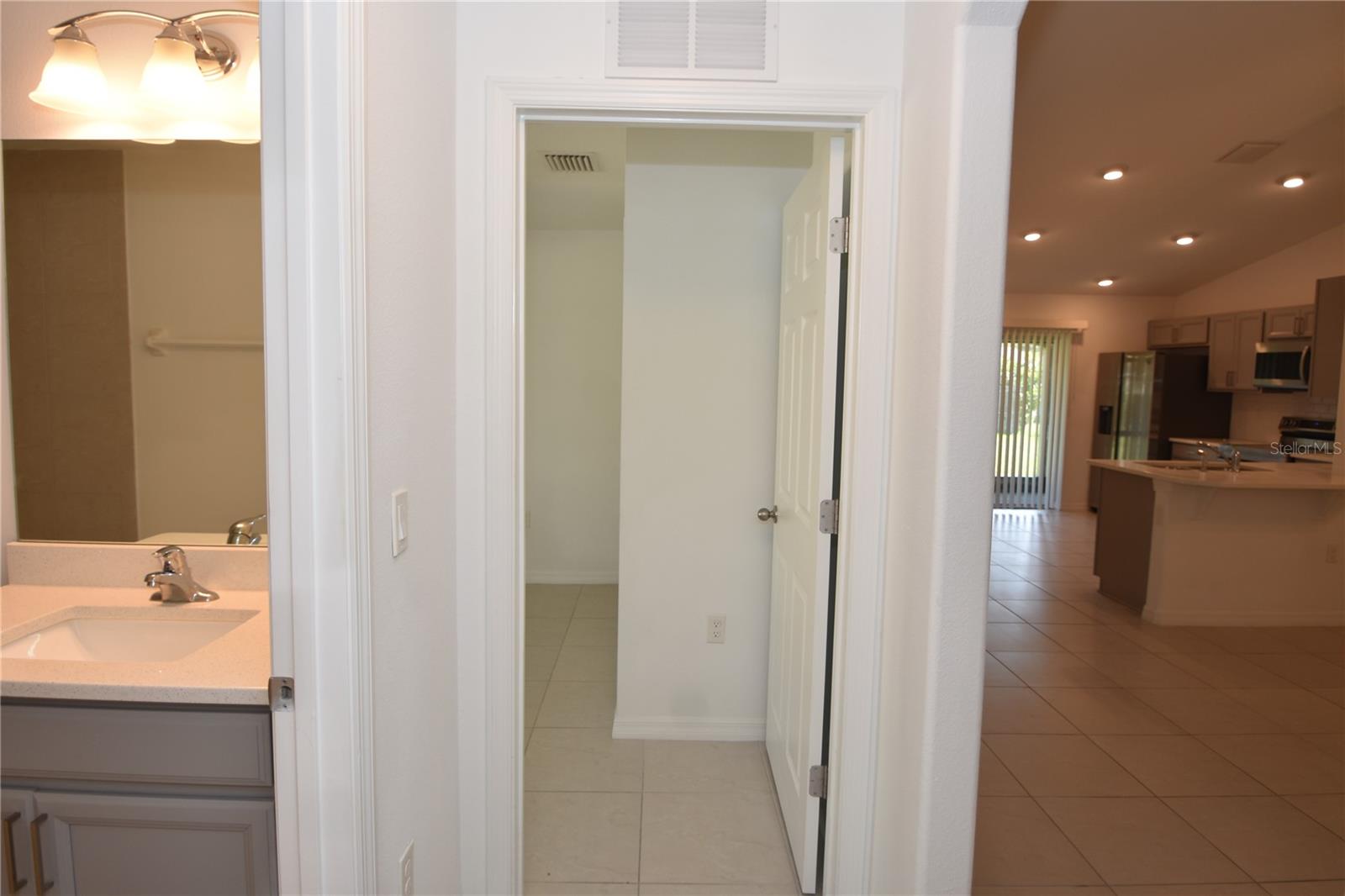SEMINOLE WOODS - Residential Income