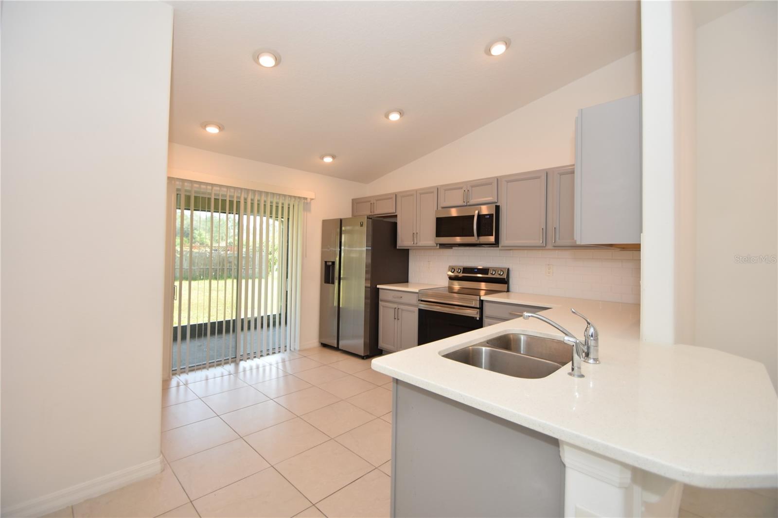 SEMINOLE WOODS - Residential Income