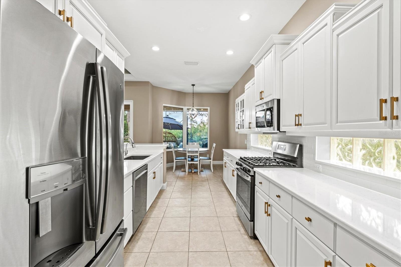 WILLOWBROOK - Residential
