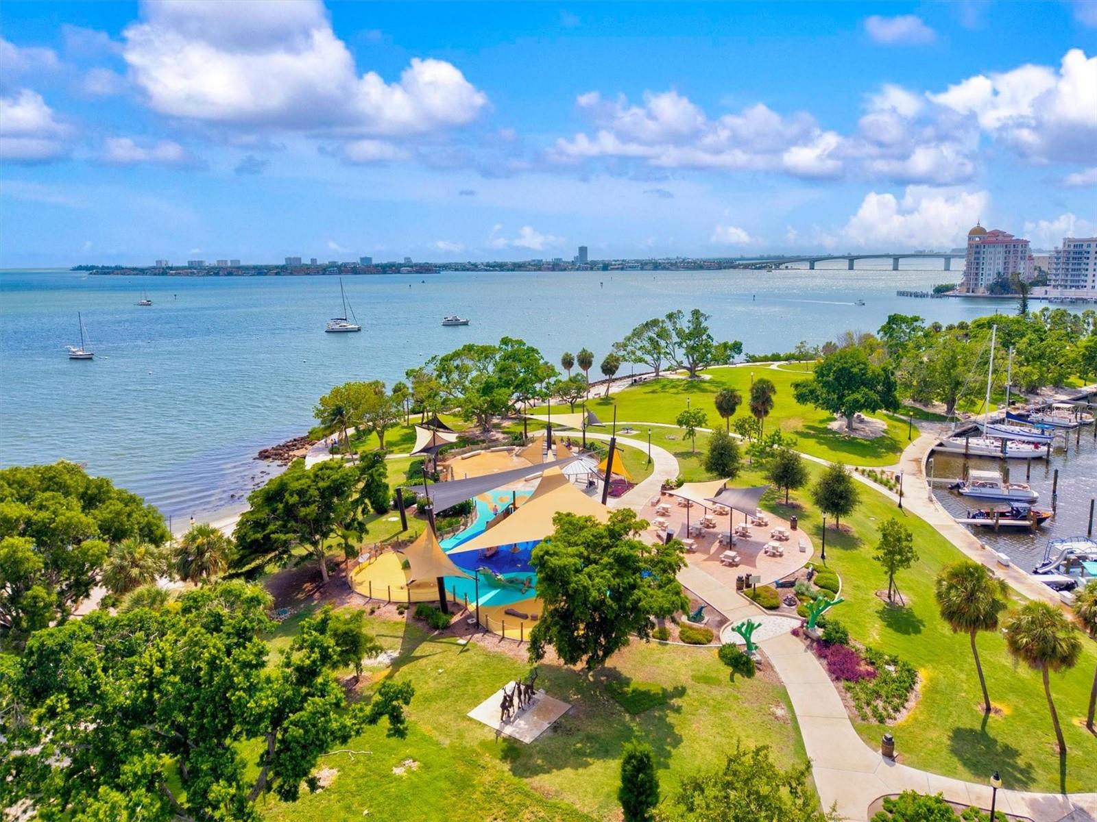 WILLOWBROOK - Residential
