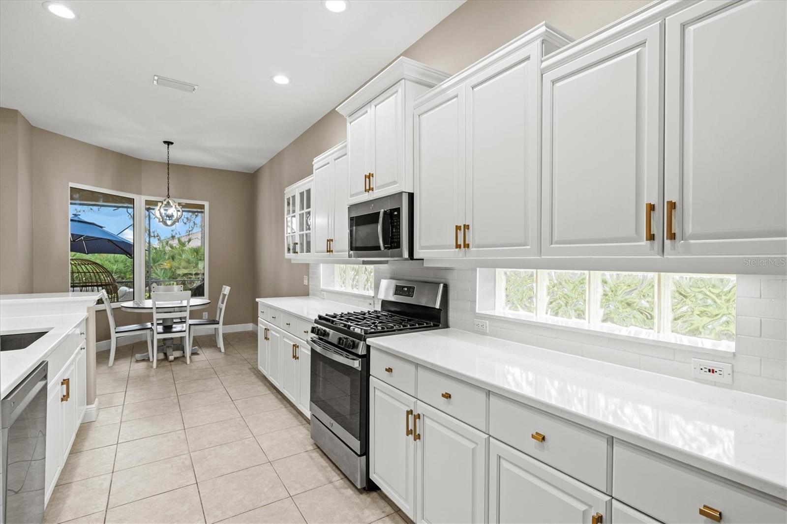 WILLOWBROOK - Residential
