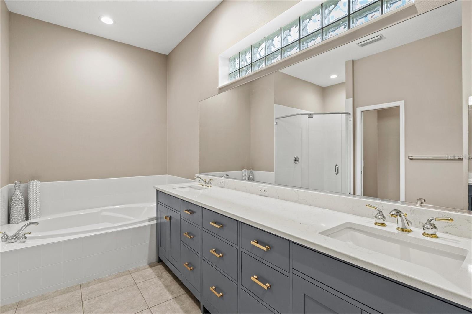 WILLOWBROOK - Residential
