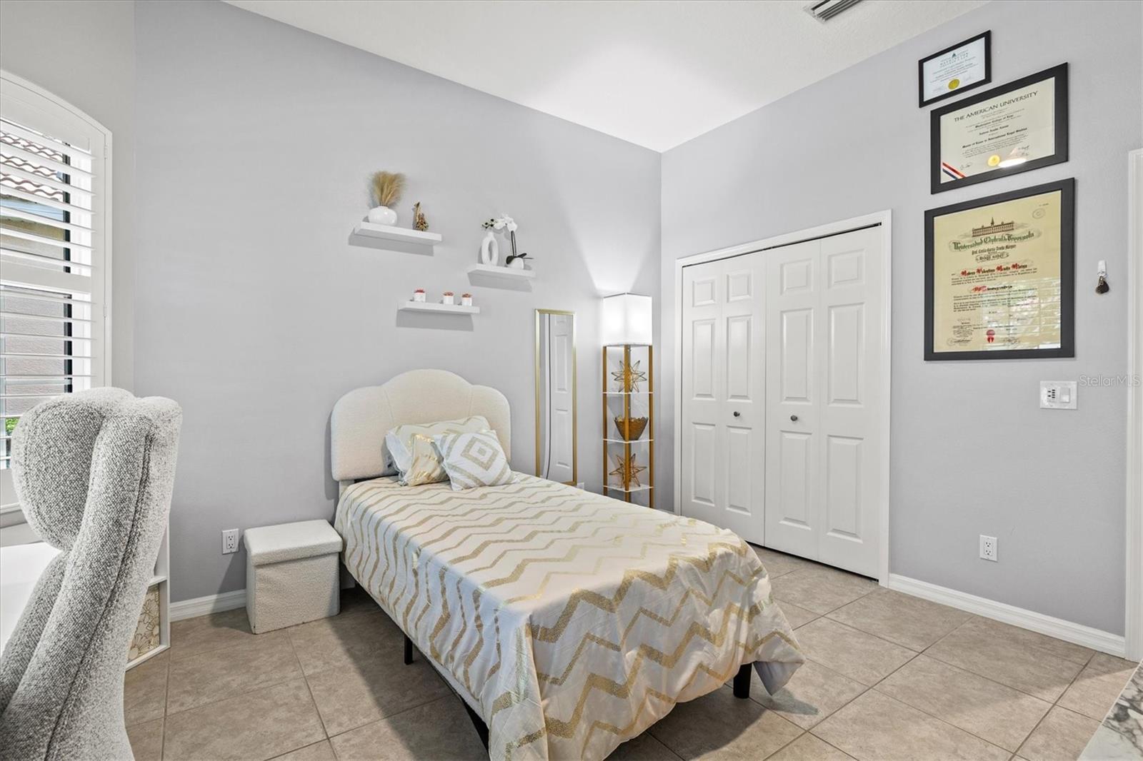 WILLOWBROOK - Residential