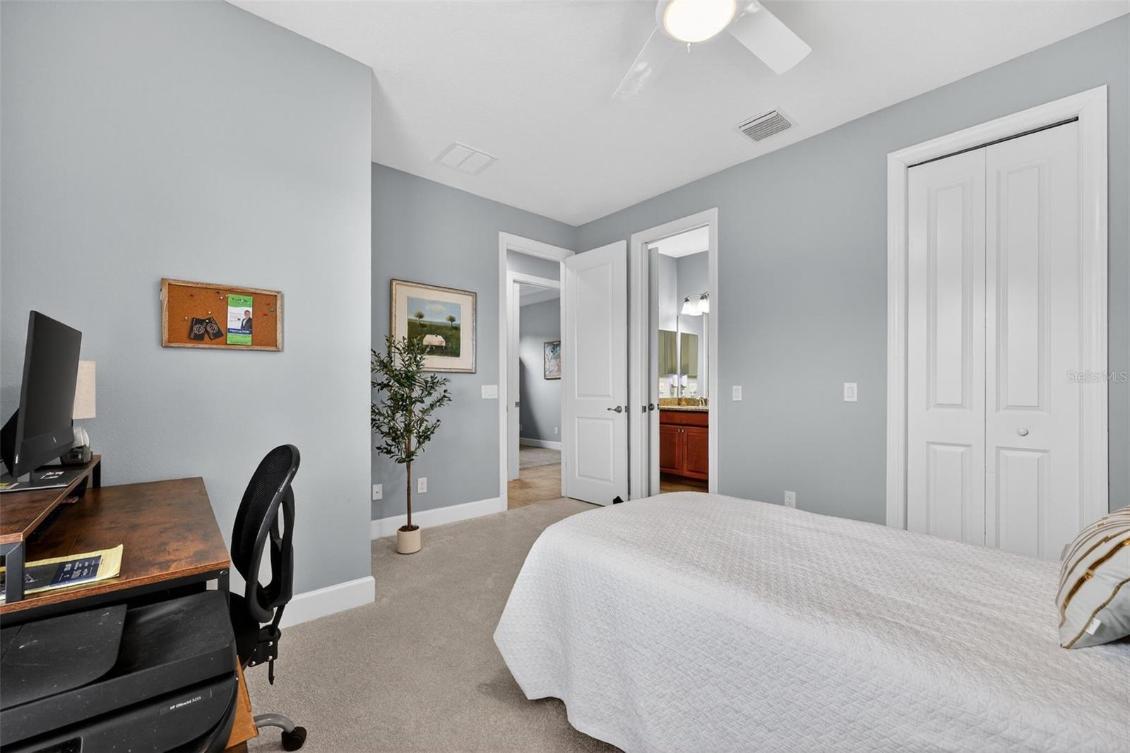 ESPLANADE - Residential