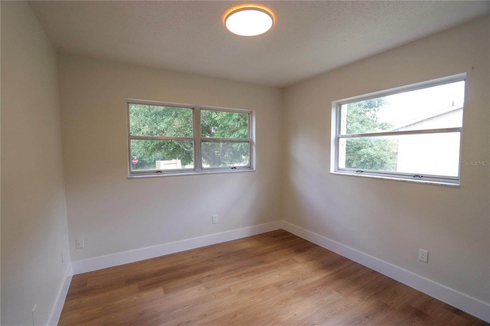 PARK LAKE TWNHS - Residential