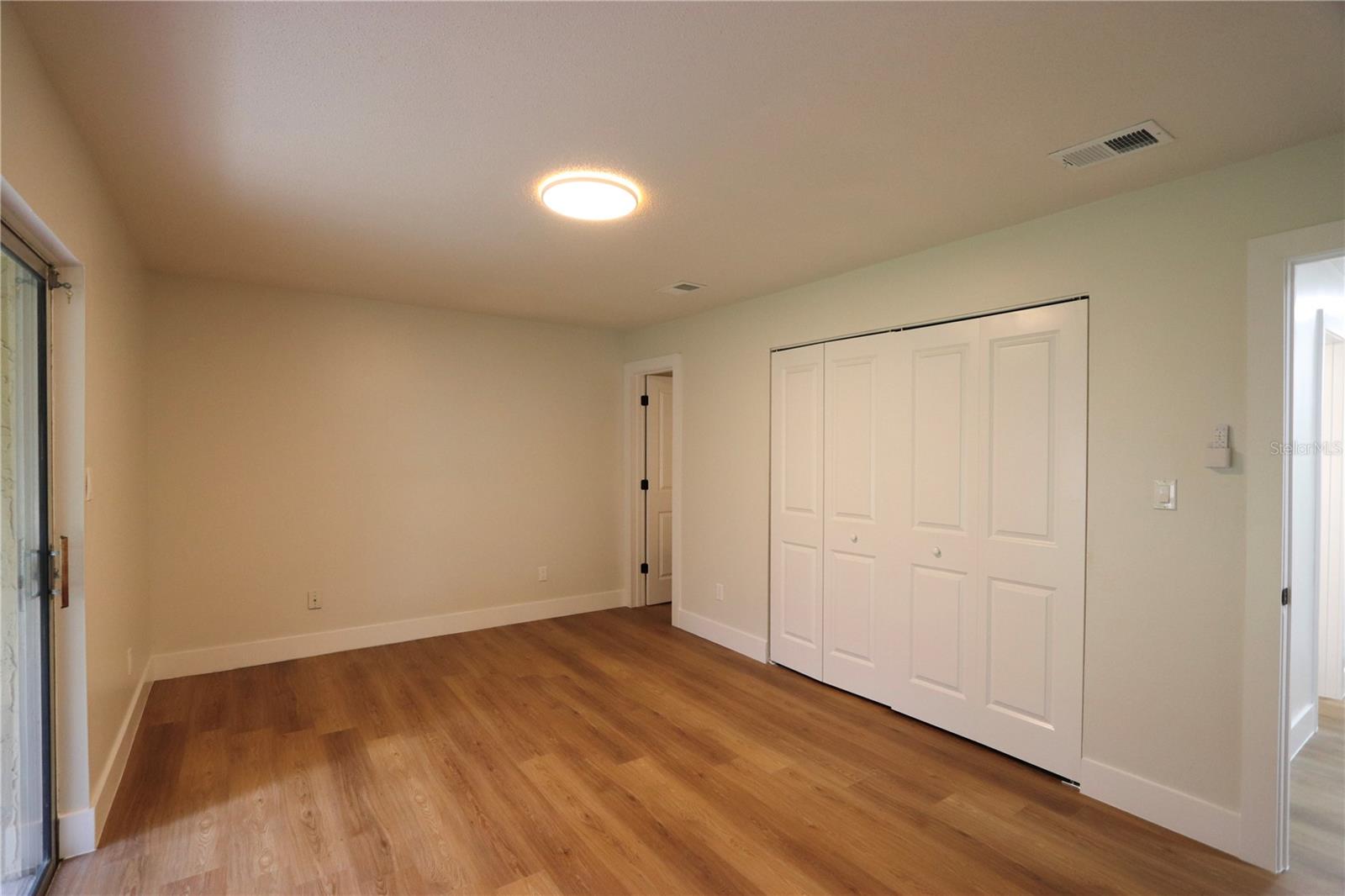 PARK LAKE TWNHS - Residential