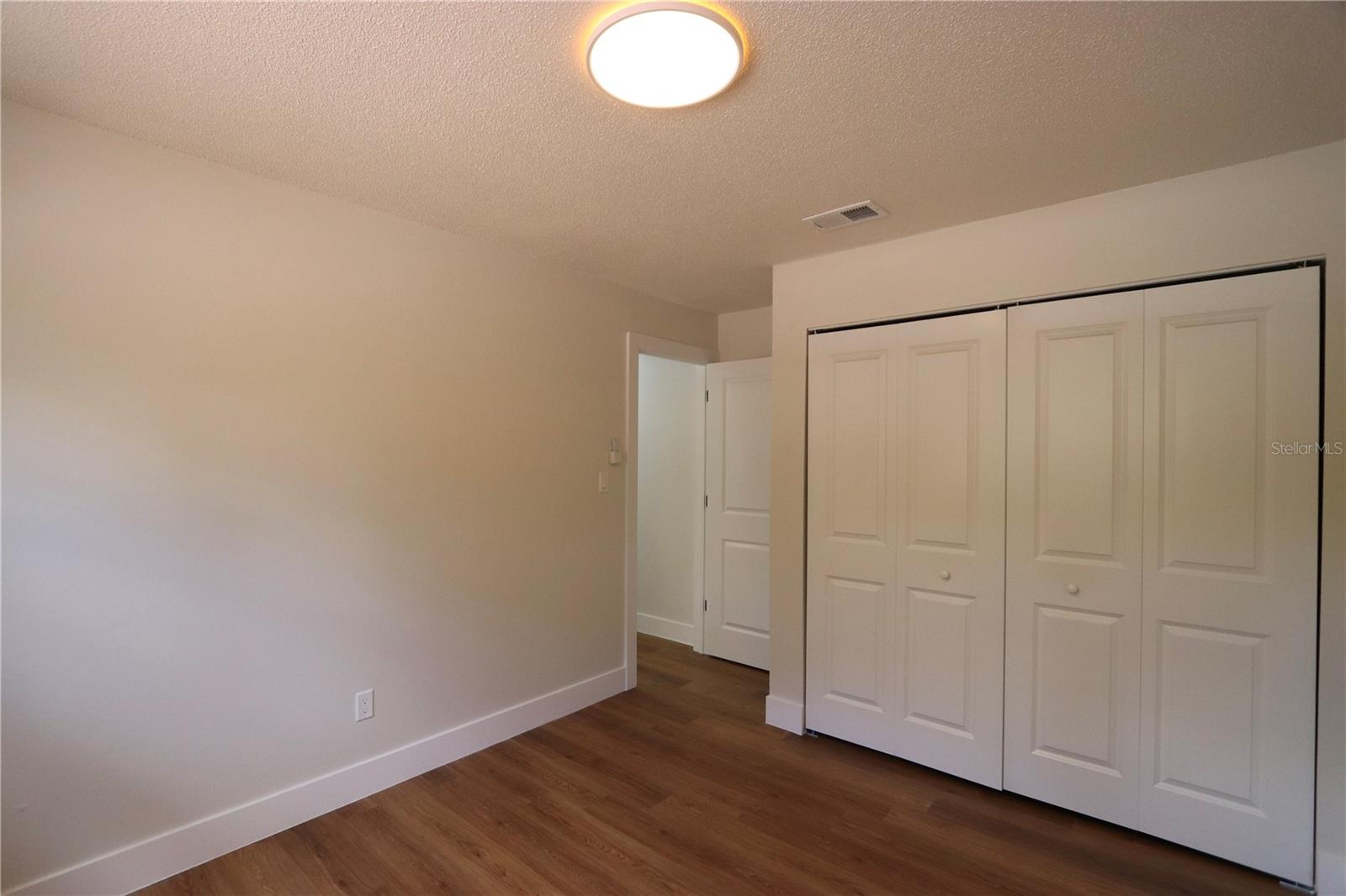 PARK LAKE TWNHS - Residential