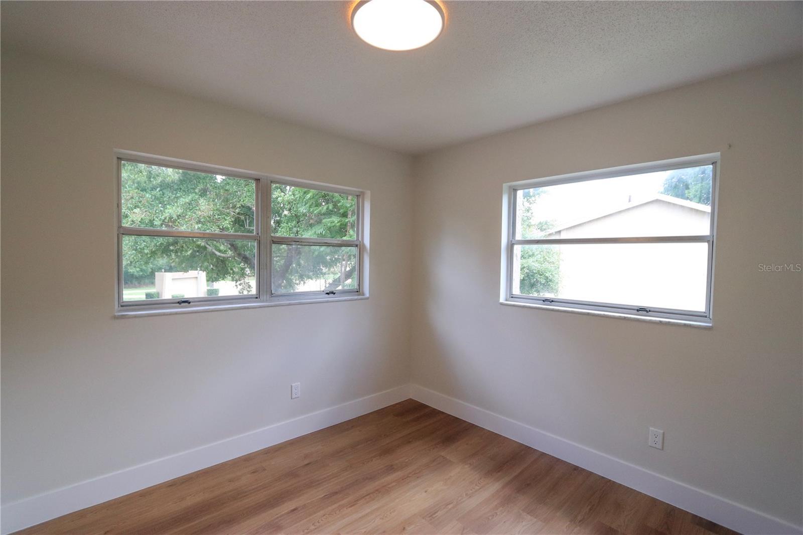 PARK LAKE TWNHS - Residential