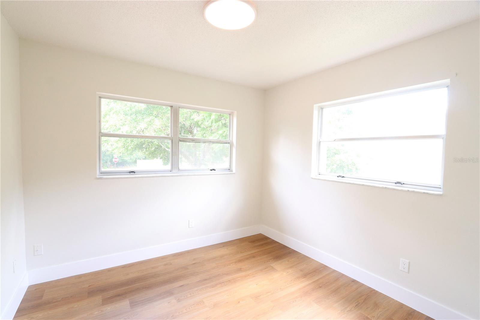 PARK LAKE TWNHS - Residential