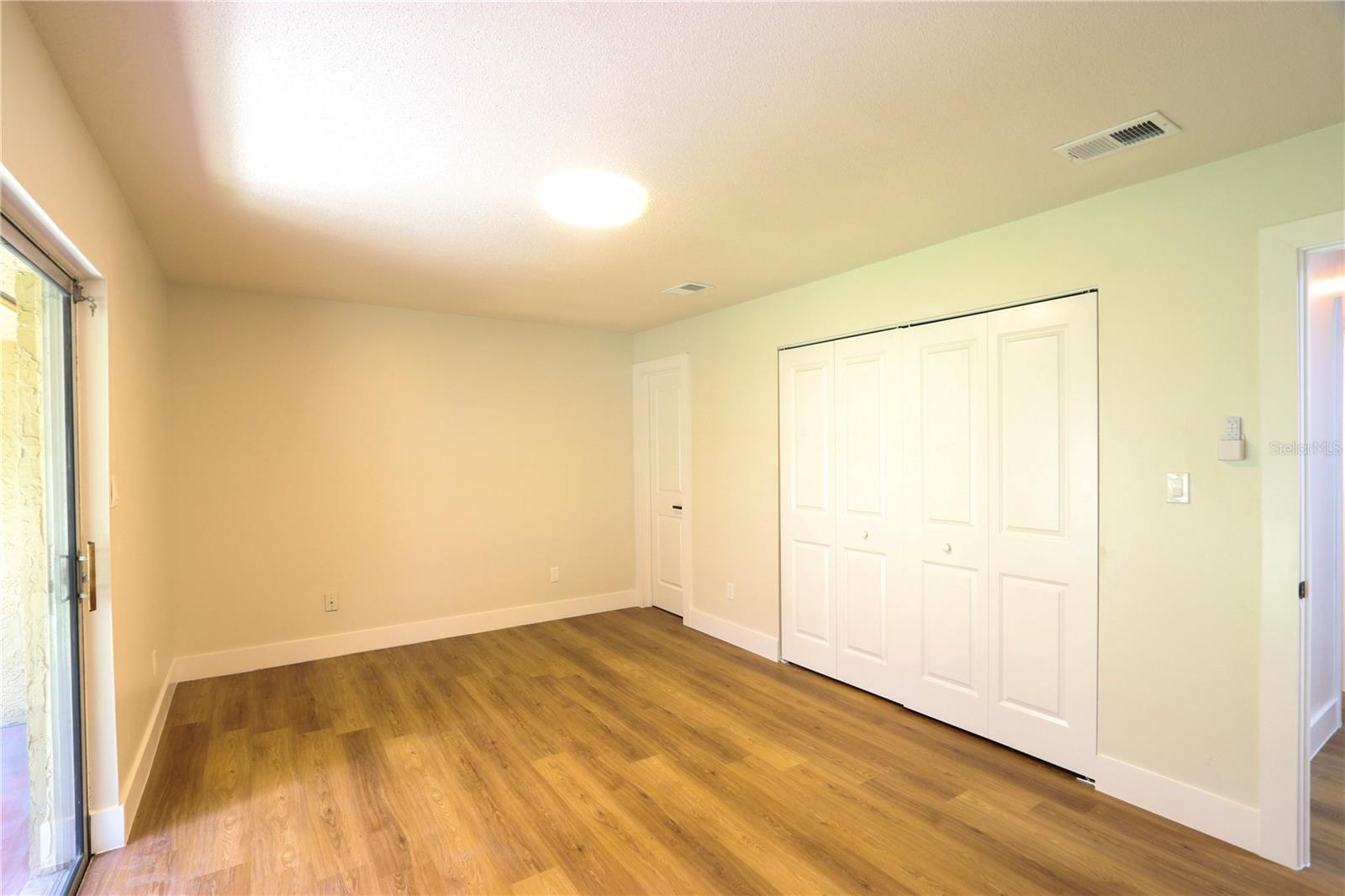 PARK LAKE TWNHS - Residential