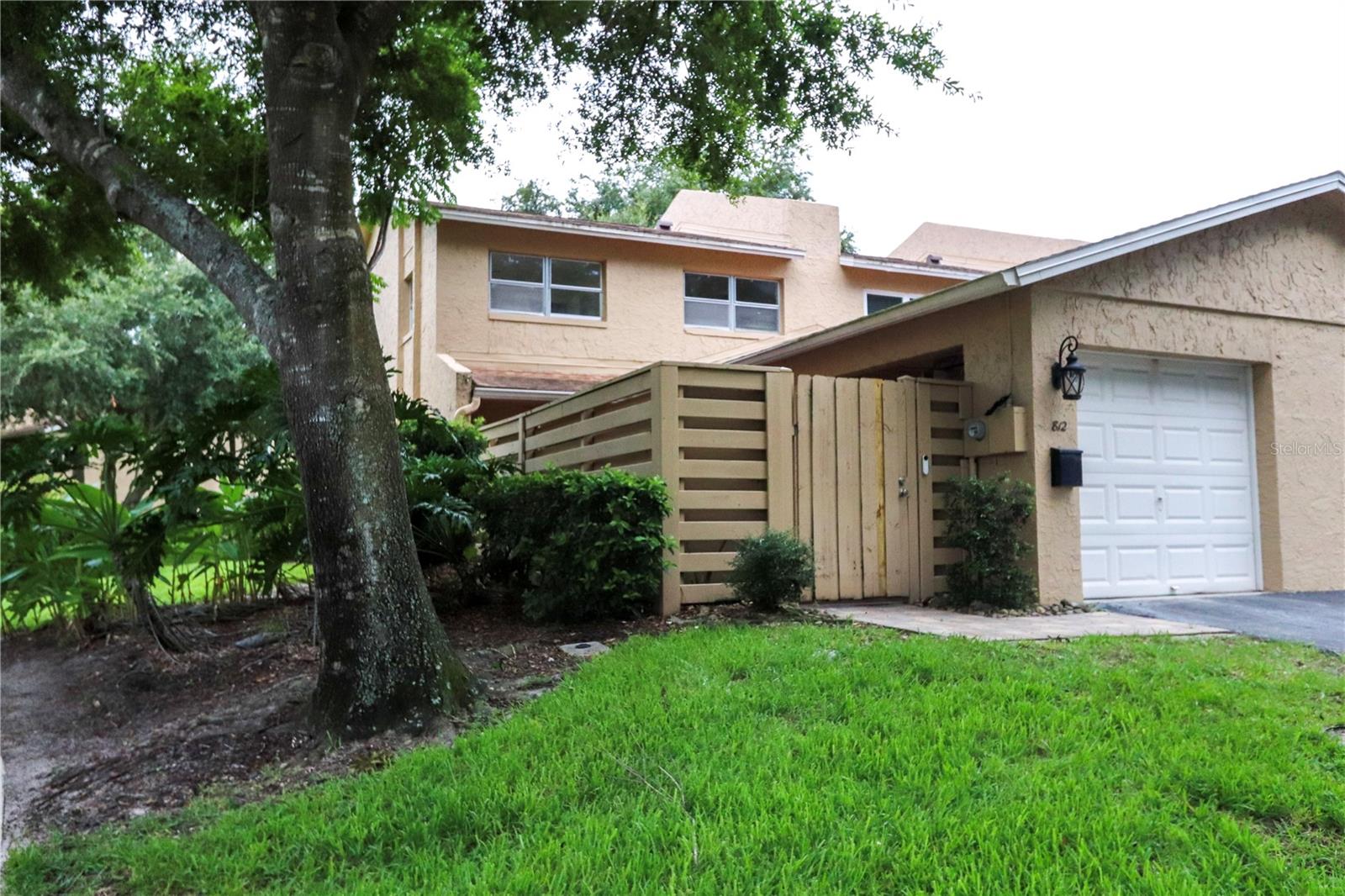 PARK LAKE TWNHS - Residential