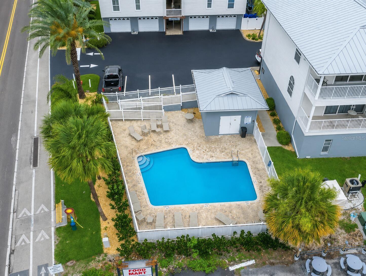 MARINERS POINTE OF INDIAN SHORES CONDO - Residential