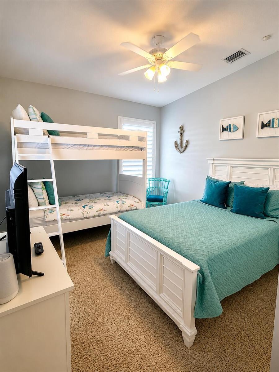 MARINERS POINTE OF INDIAN SHORES CONDO - Residential