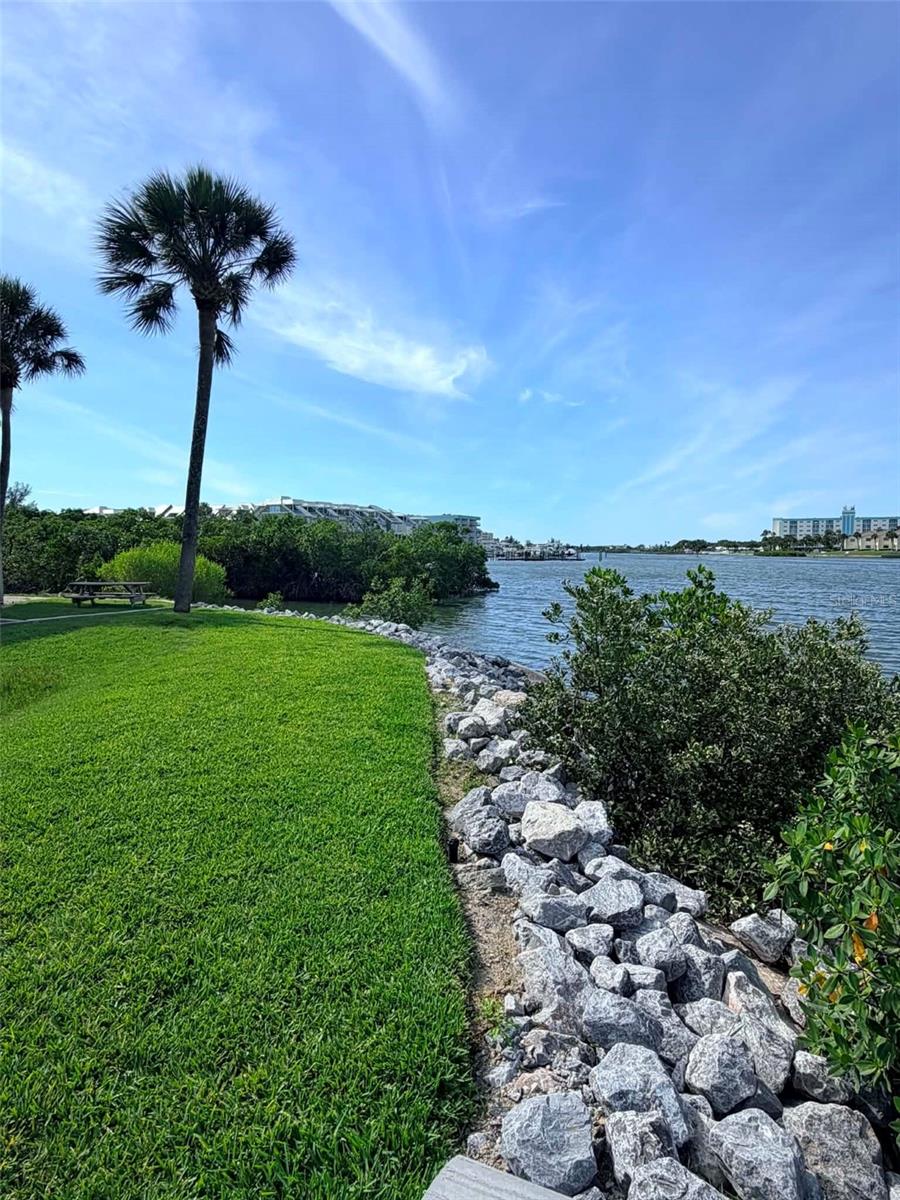 MARINERS POINTE OF INDIAN SHORES CONDO - Residential