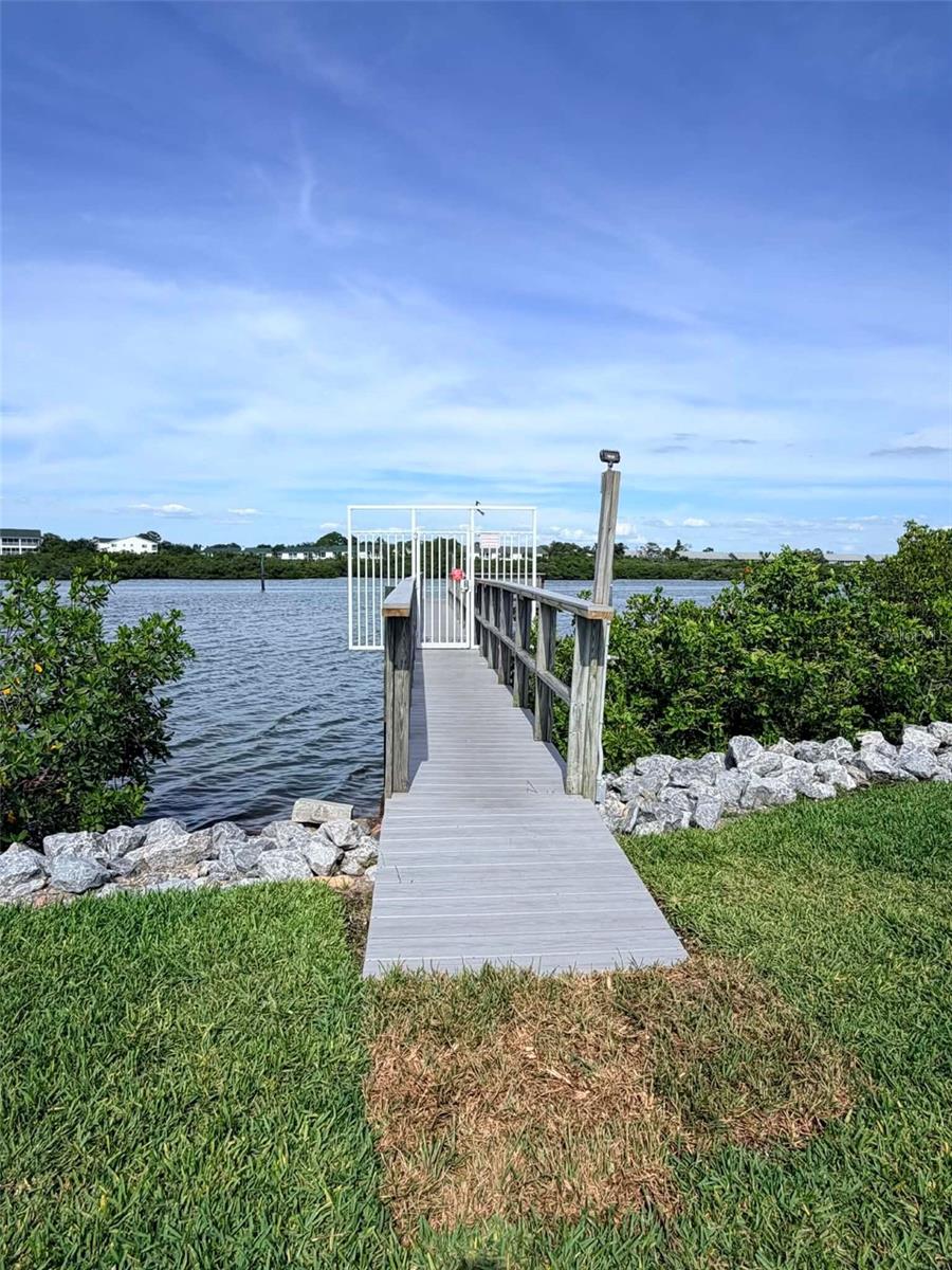 MARINERS POINTE OF INDIAN SHORES CONDO - Residential