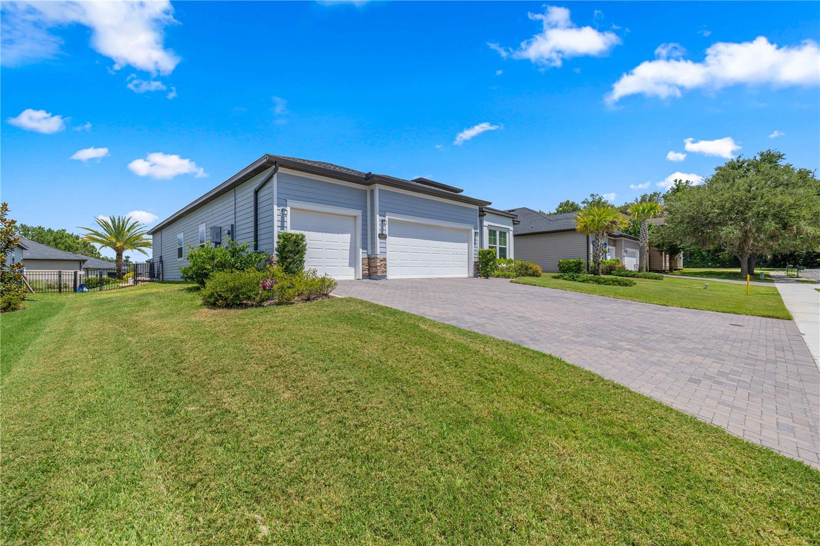 OAK HAMMOCK AT BELLECHASE - Residential