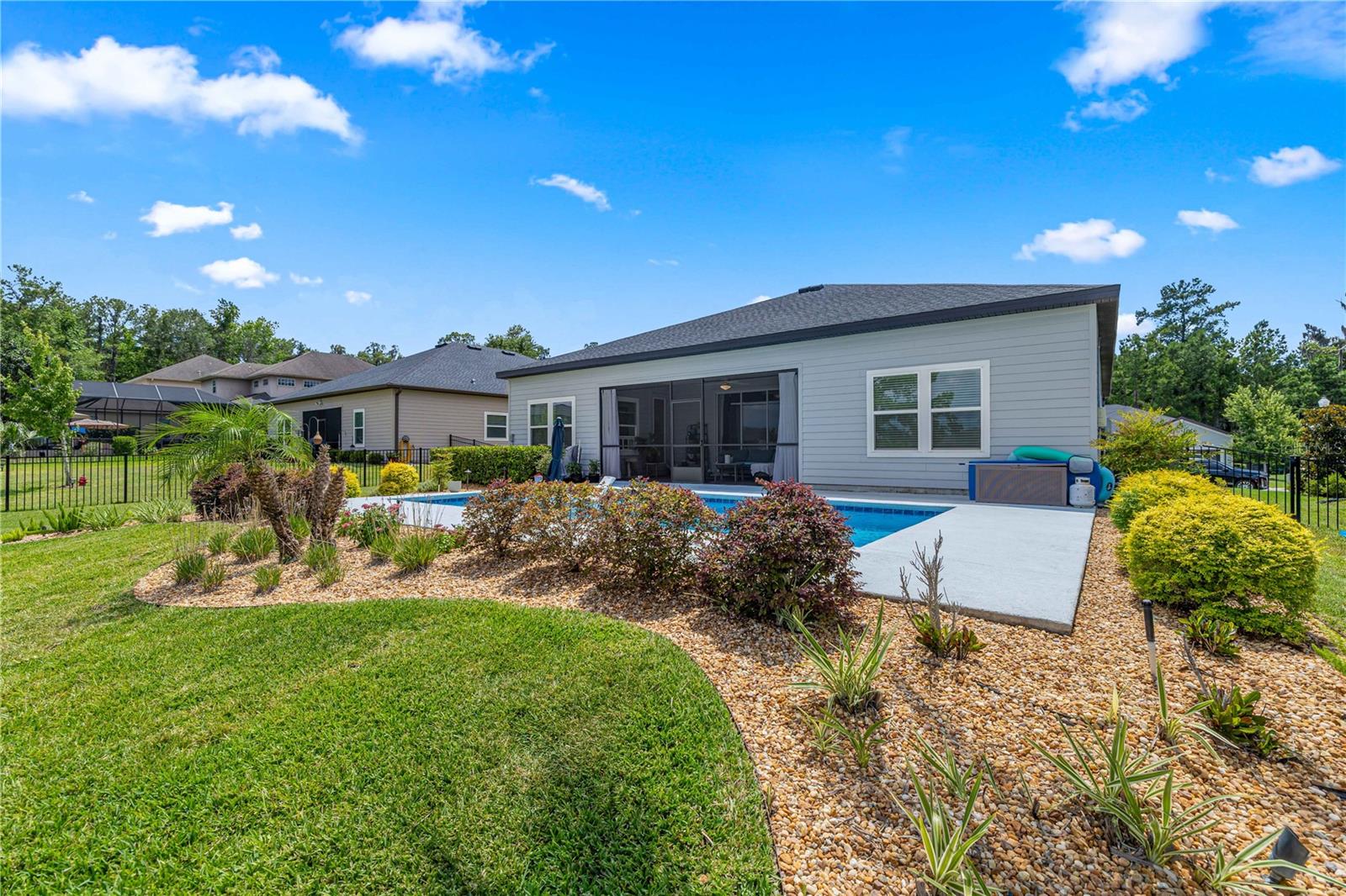 OAK HAMMOCK AT BELLECHASE - Residential