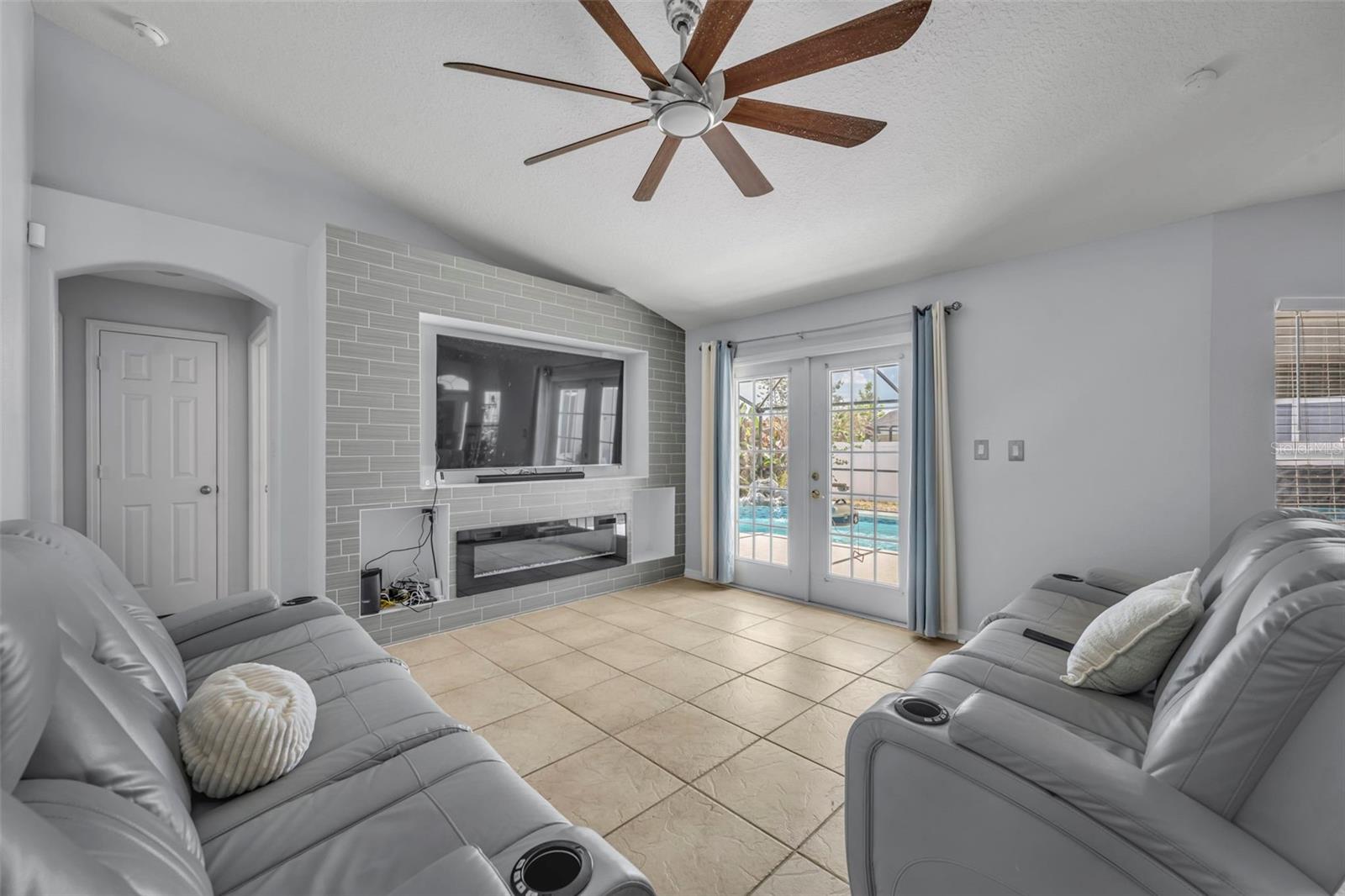 GREATER GROVES PH 05 - Residential