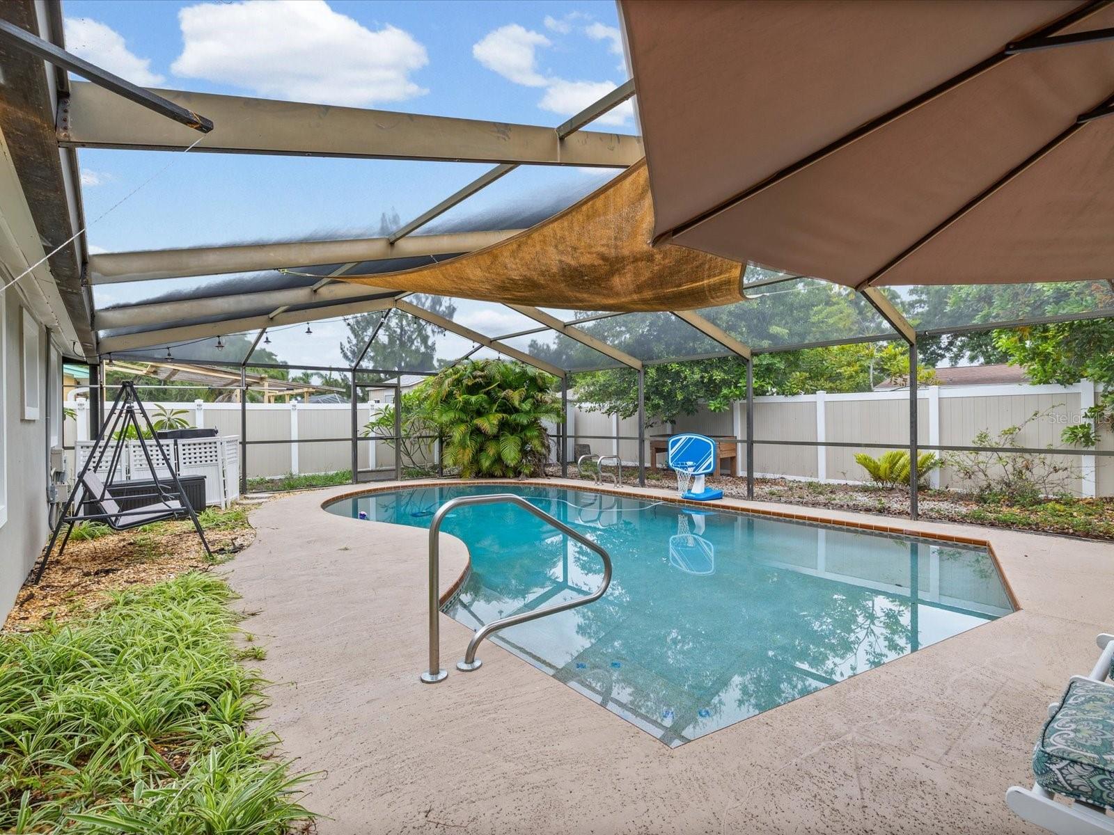 HALGREEN MANOR-UNIT 1 - Residential