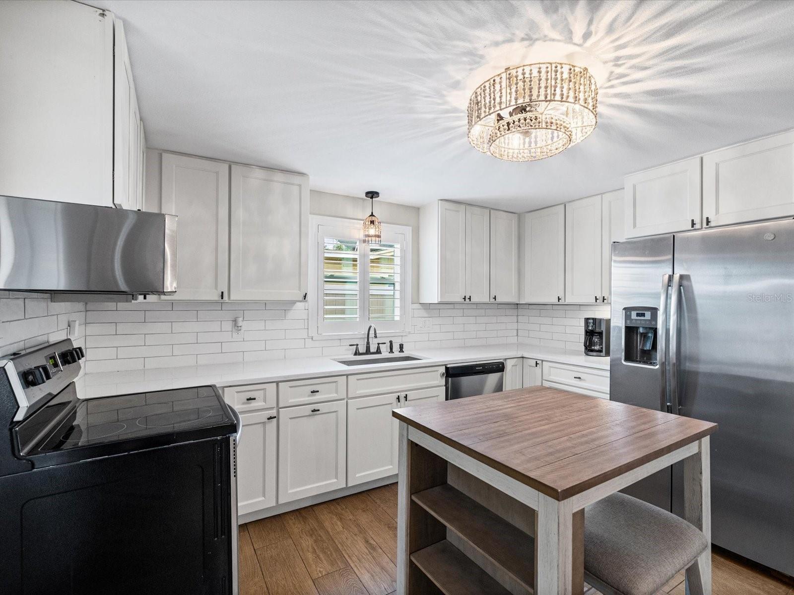 HALGREEN MANOR-UNIT 1 - Residential
