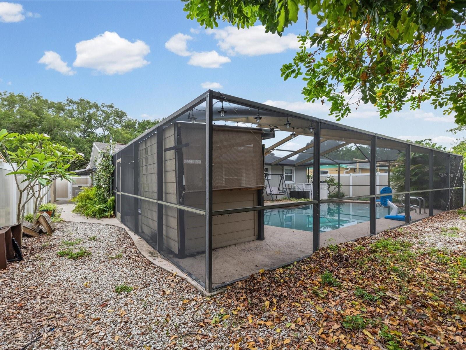 HALGREEN MANOR-UNIT 1 - Residential