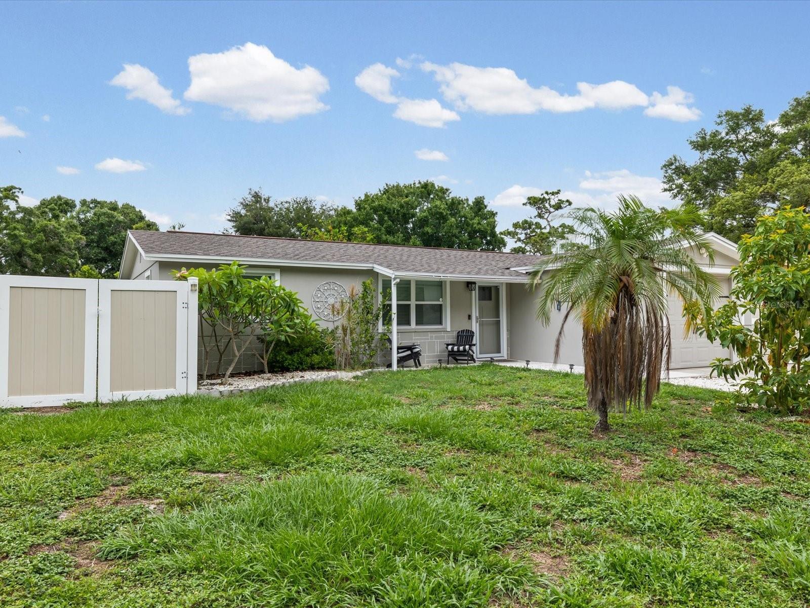 HALGREEN MANOR-UNIT 1 - Residential