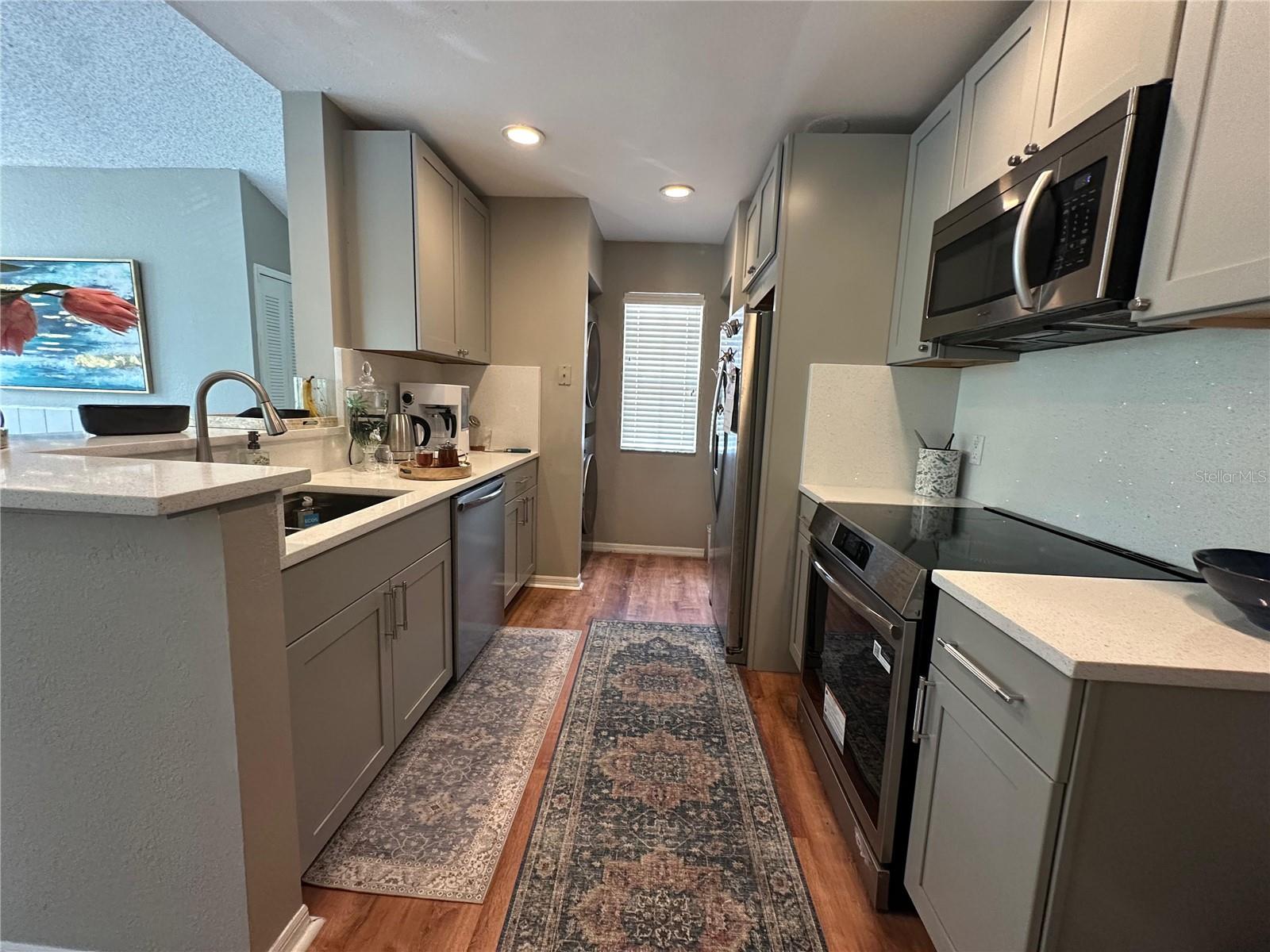 HUNTERS CHASE CONDO PH 1 - Residential