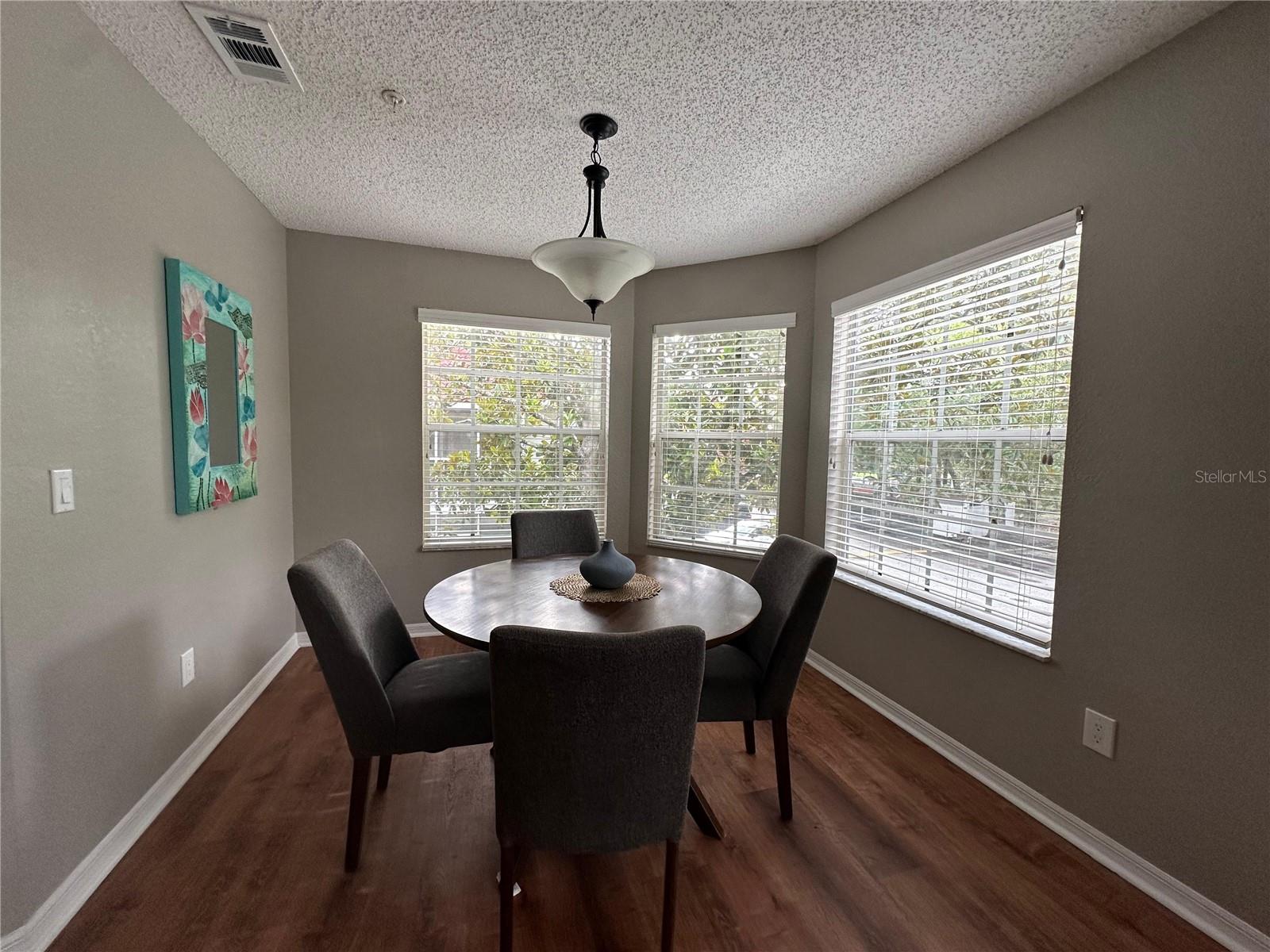 HUNTERS CHASE CONDO PH 1 - Residential