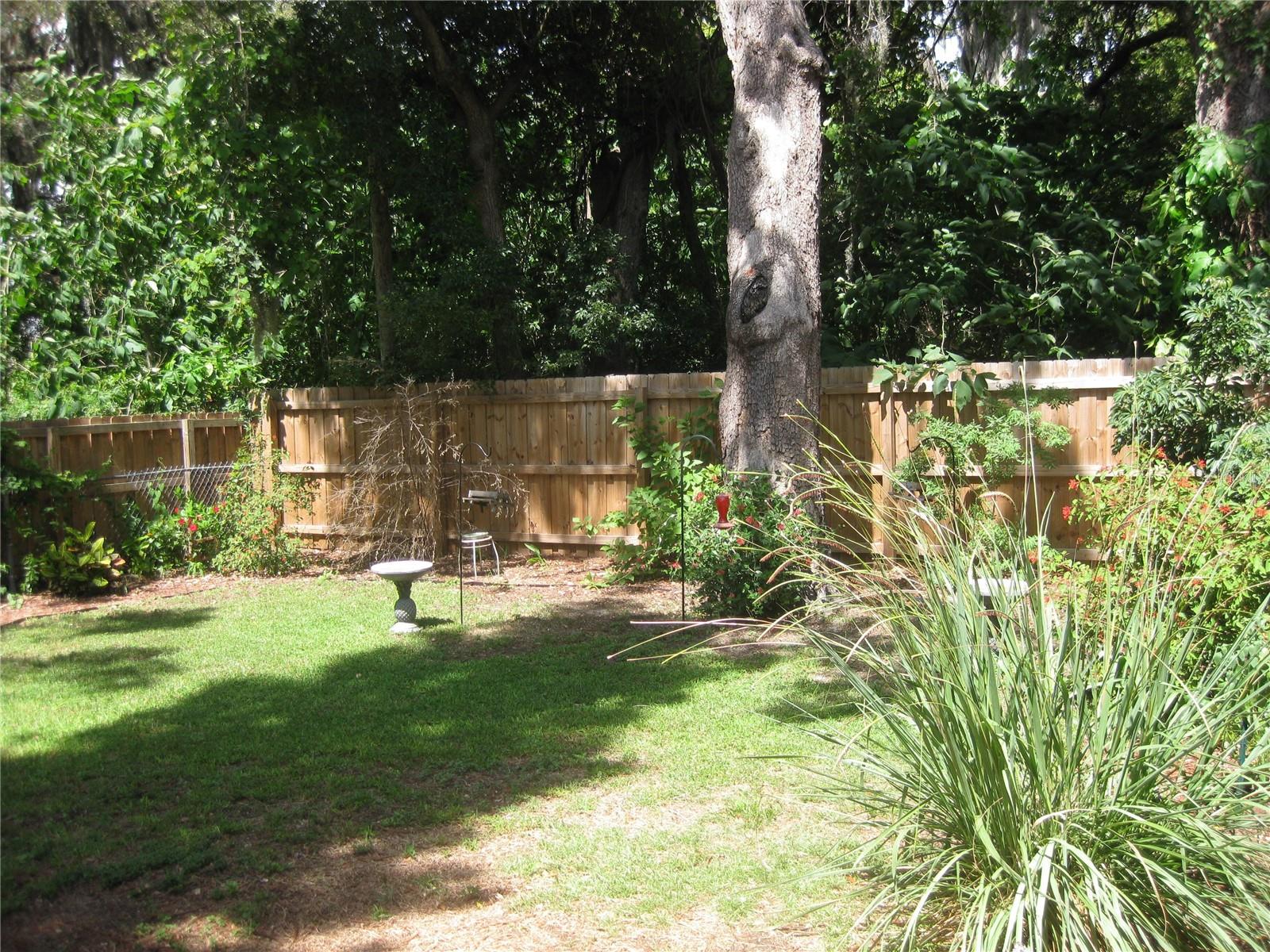 WOODLAND HILLS - Residential