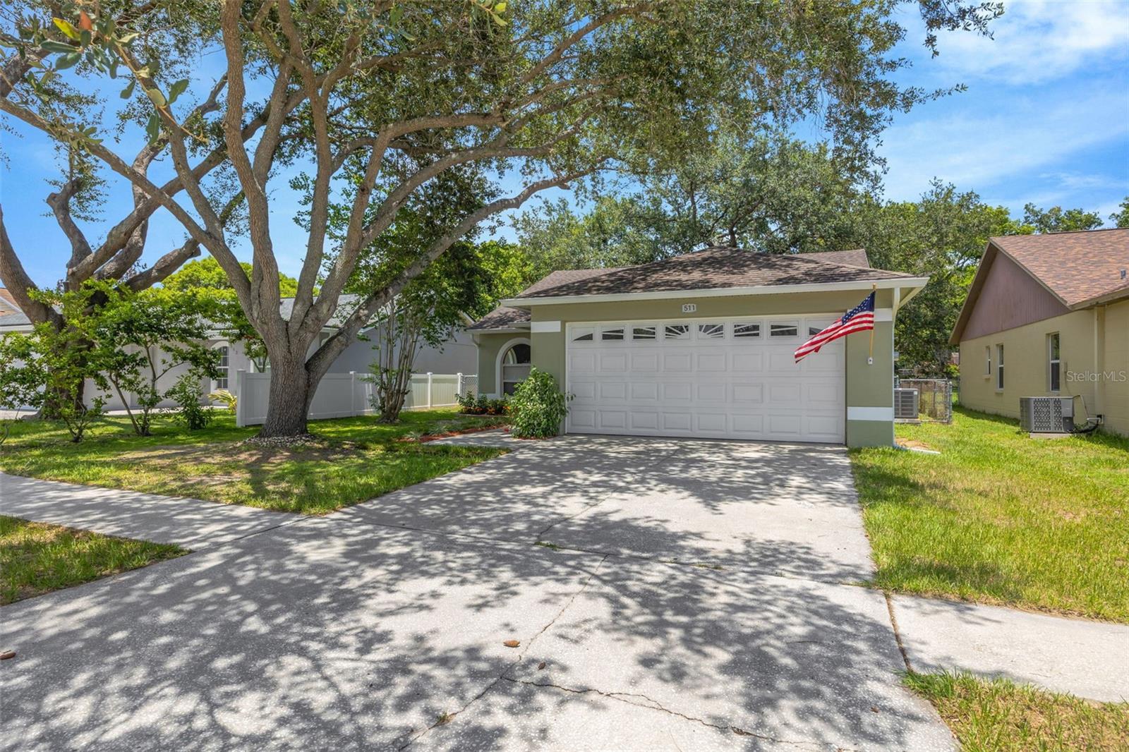 VALRICO VISTA - Residential
