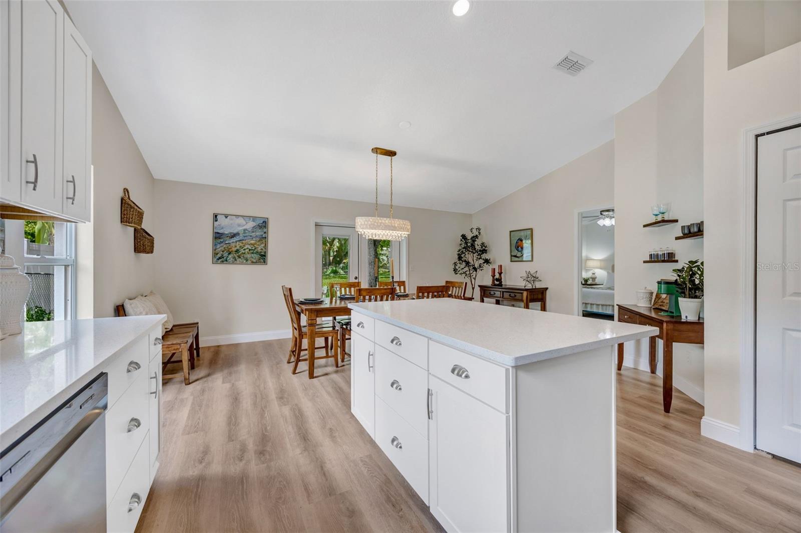VALRICO VISTA - Residential