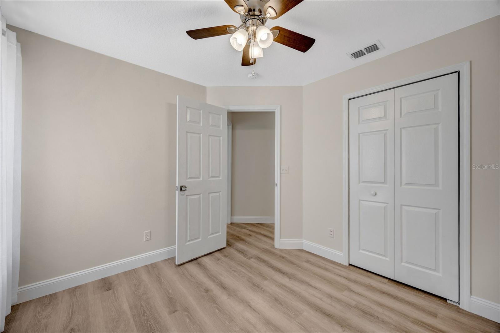 VALRICO VISTA - Residential