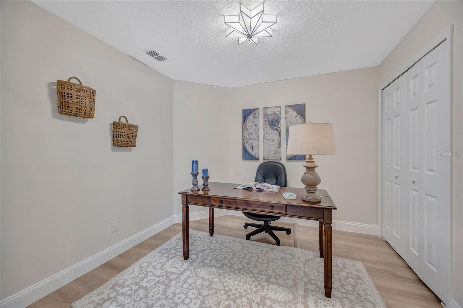 VALRICO VISTA - Residential