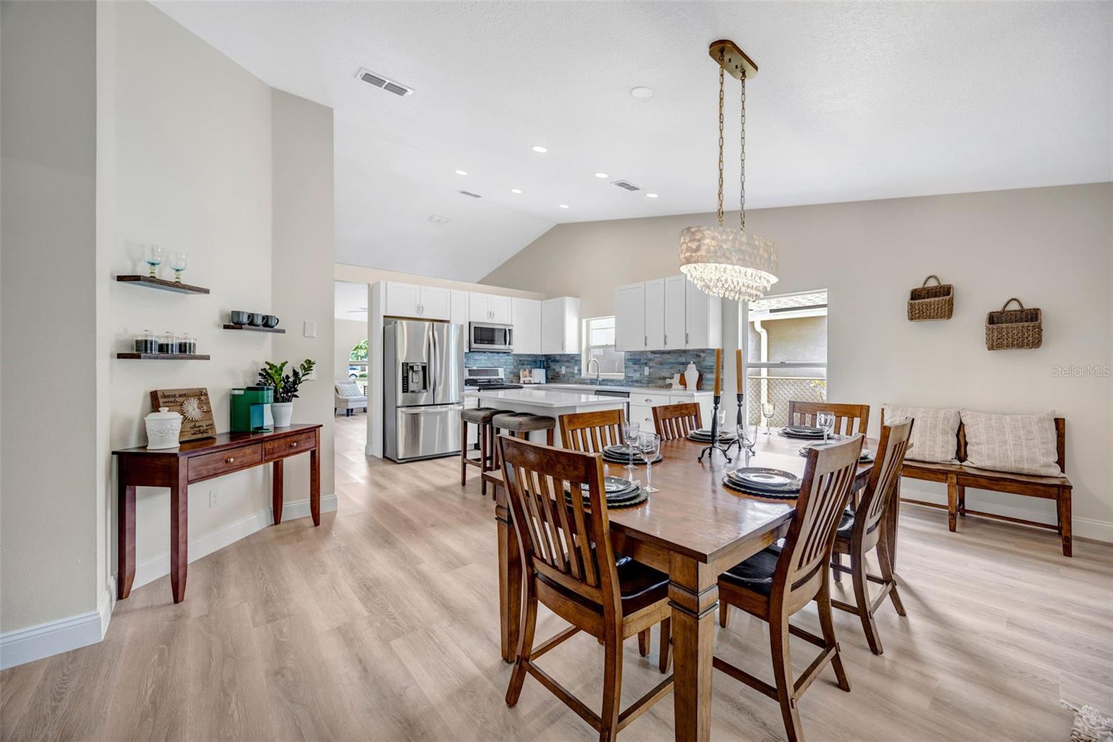 VALRICO VISTA - Residential
