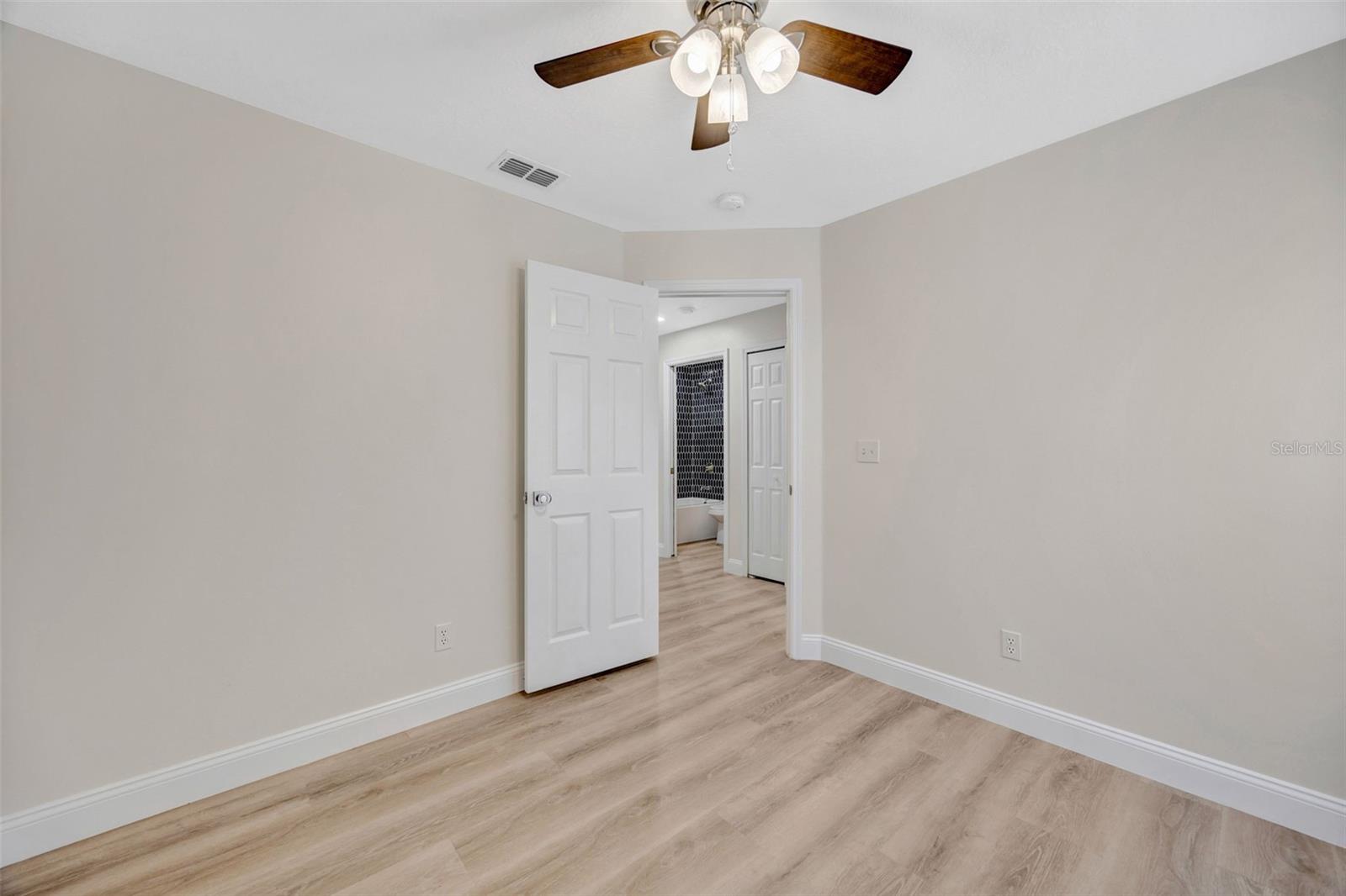 VALRICO VISTA - Residential