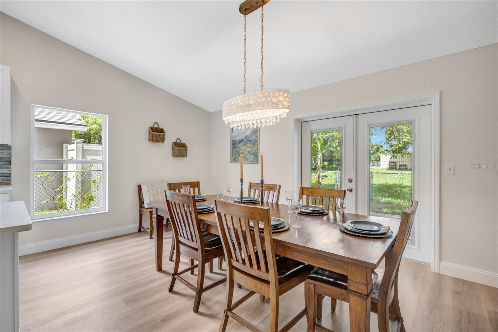 VALRICO VISTA - Residential