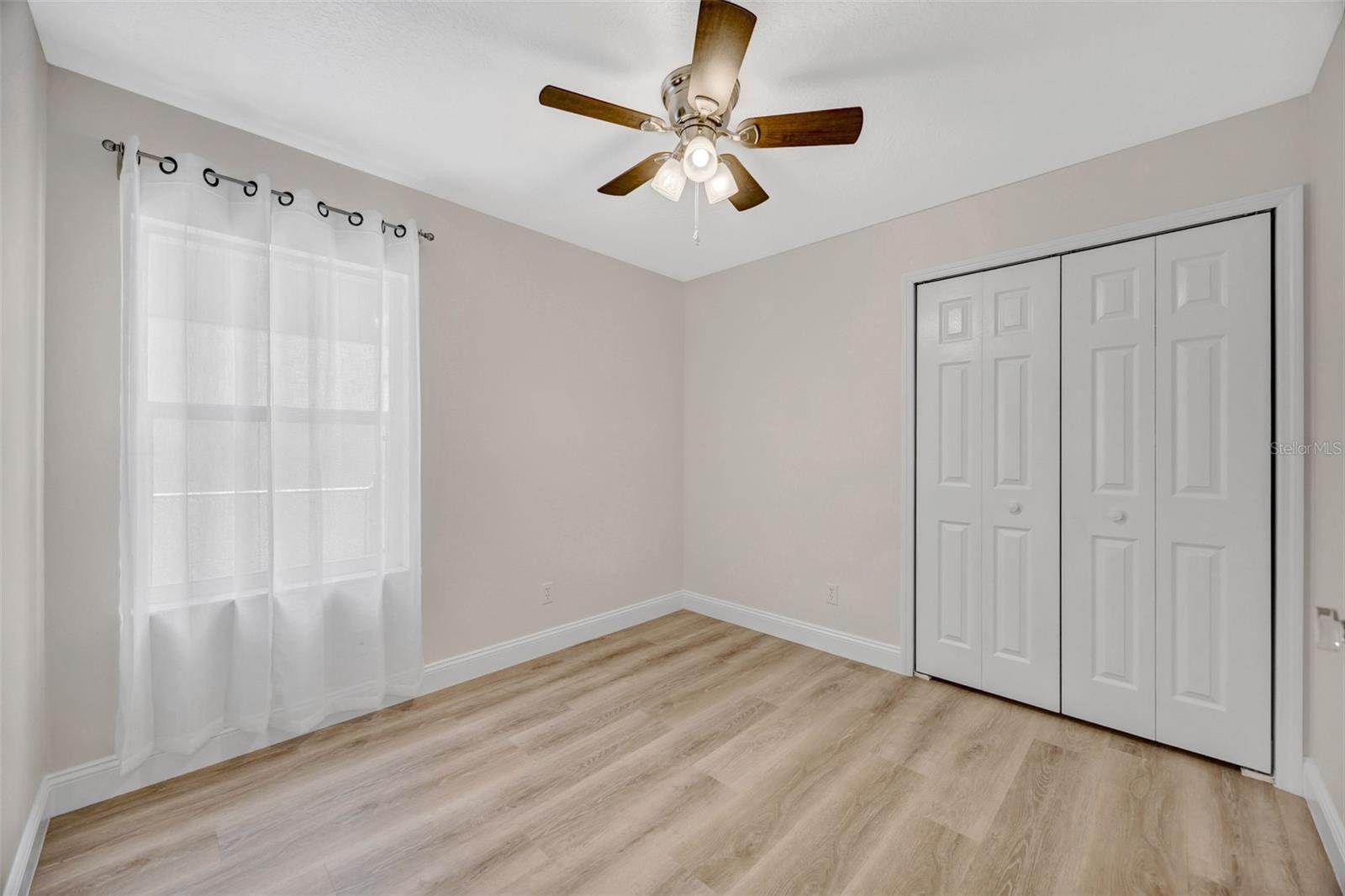 VALRICO VISTA - Residential