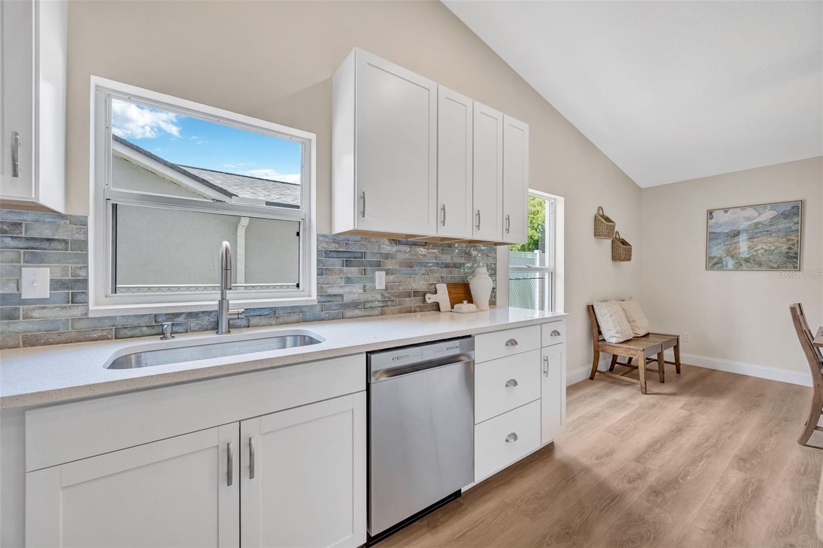 VALRICO VISTA - Residential