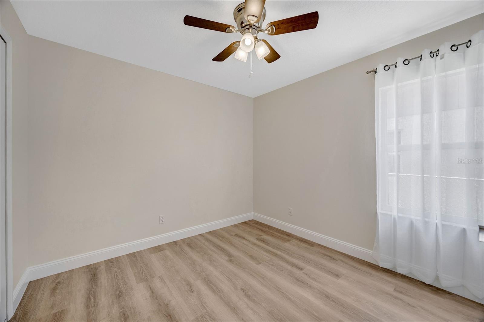 VALRICO VISTA - Residential